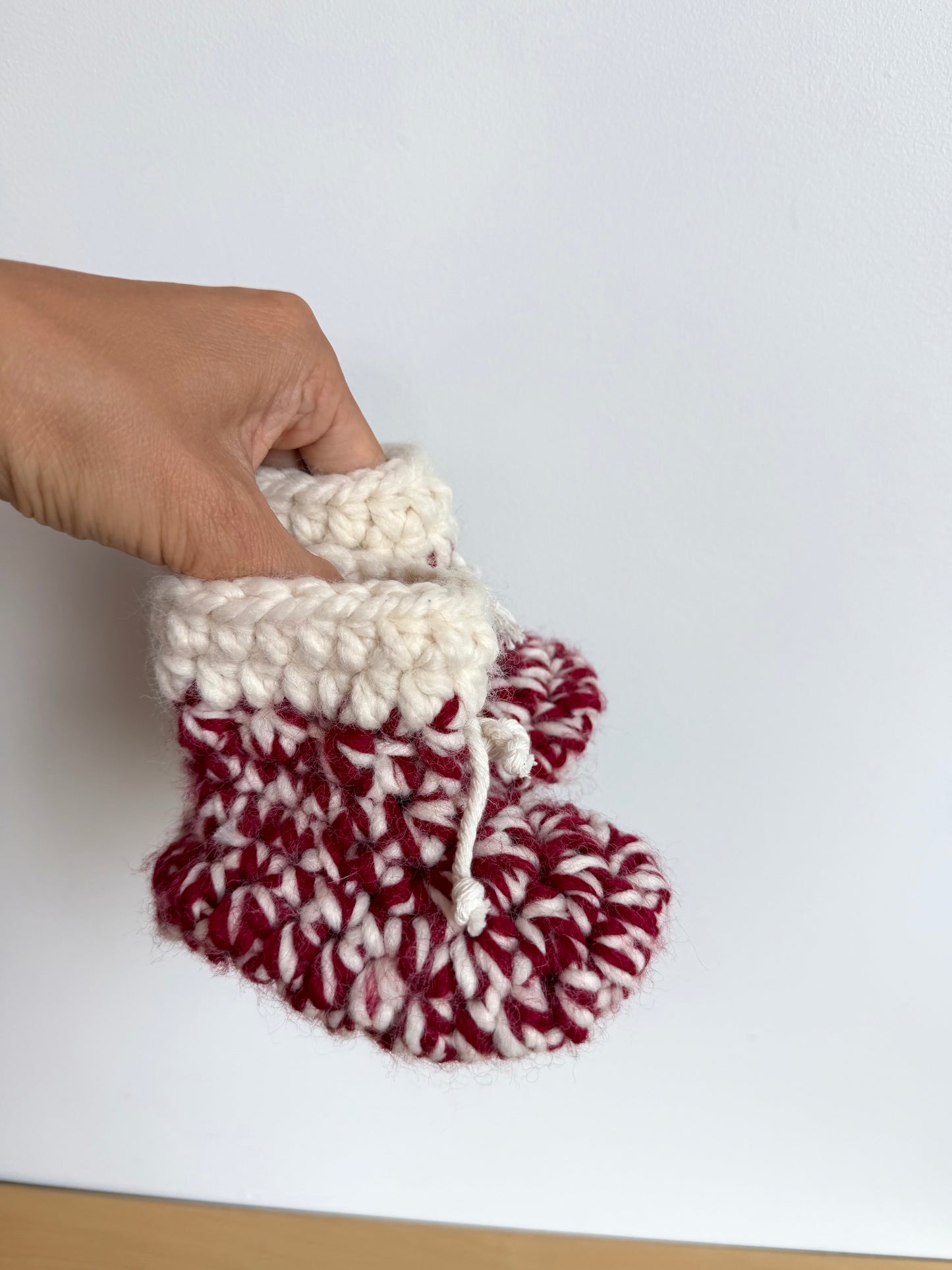 Handmade Knit Red Wool Slippers / 3-6m?