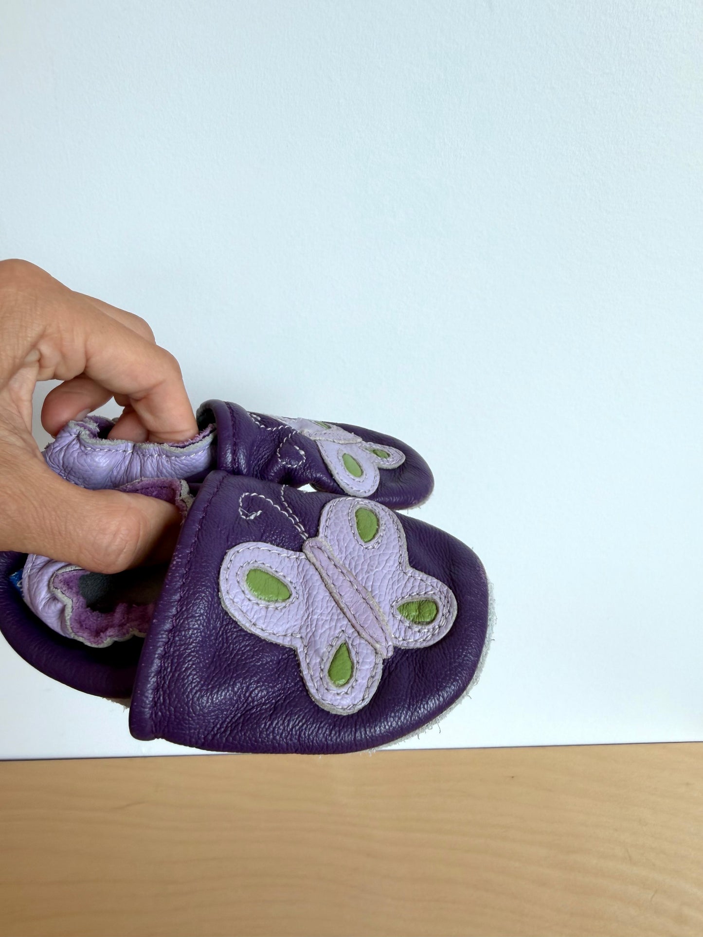 Butterfly Purple Soft Sole Shoes / 6-12m