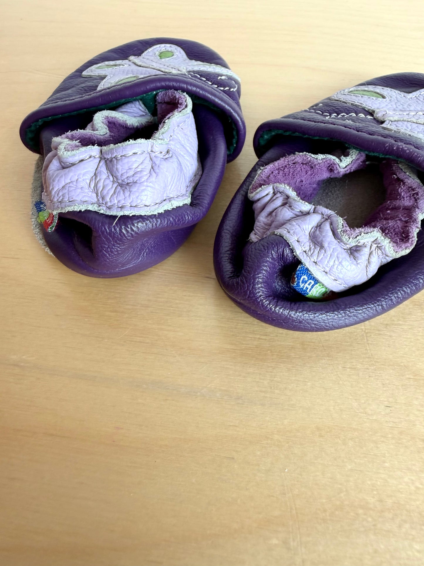 Butterfly Purple Soft Sole Shoes / 6-12m