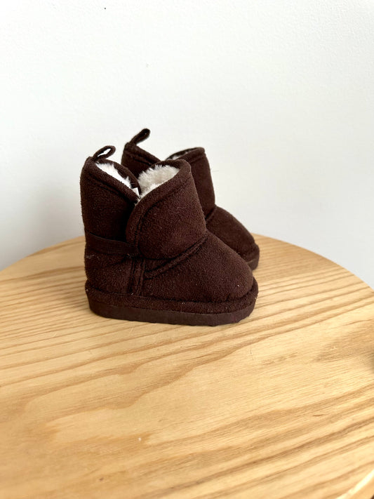 Brown Fleece Lined Boots / Size 1 Infant