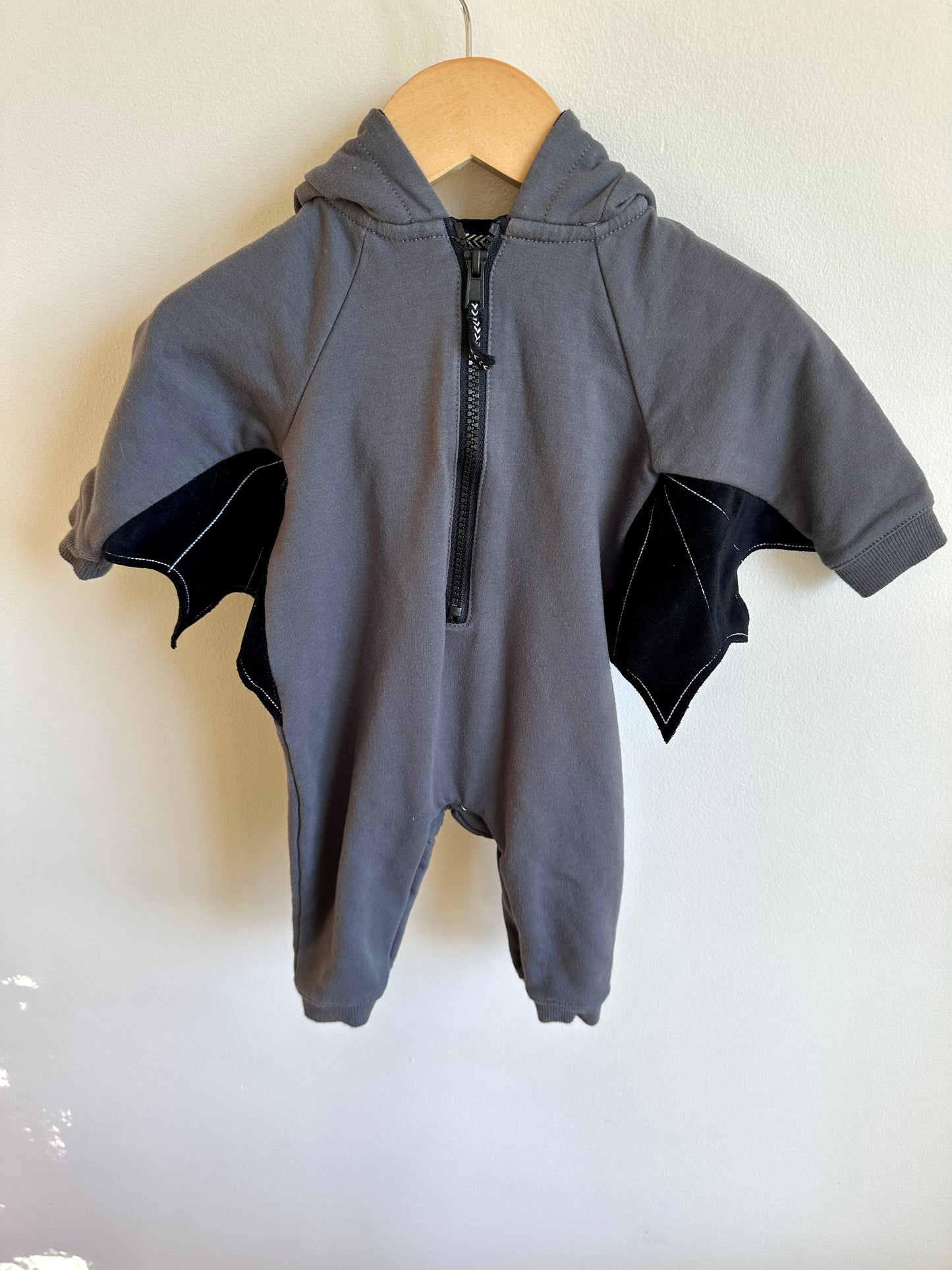 Bat with Wings Jumpsuit / 3-6m