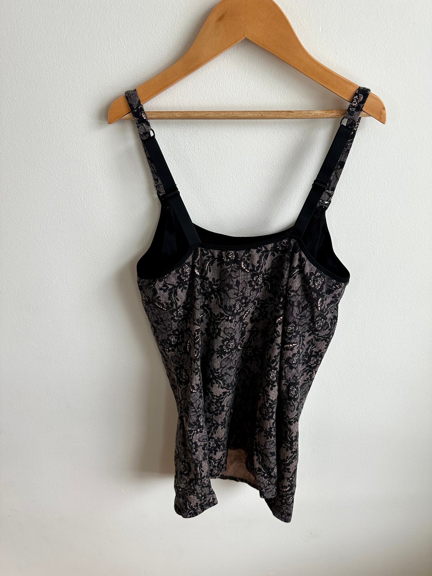 Floral Black Nursing Top / M