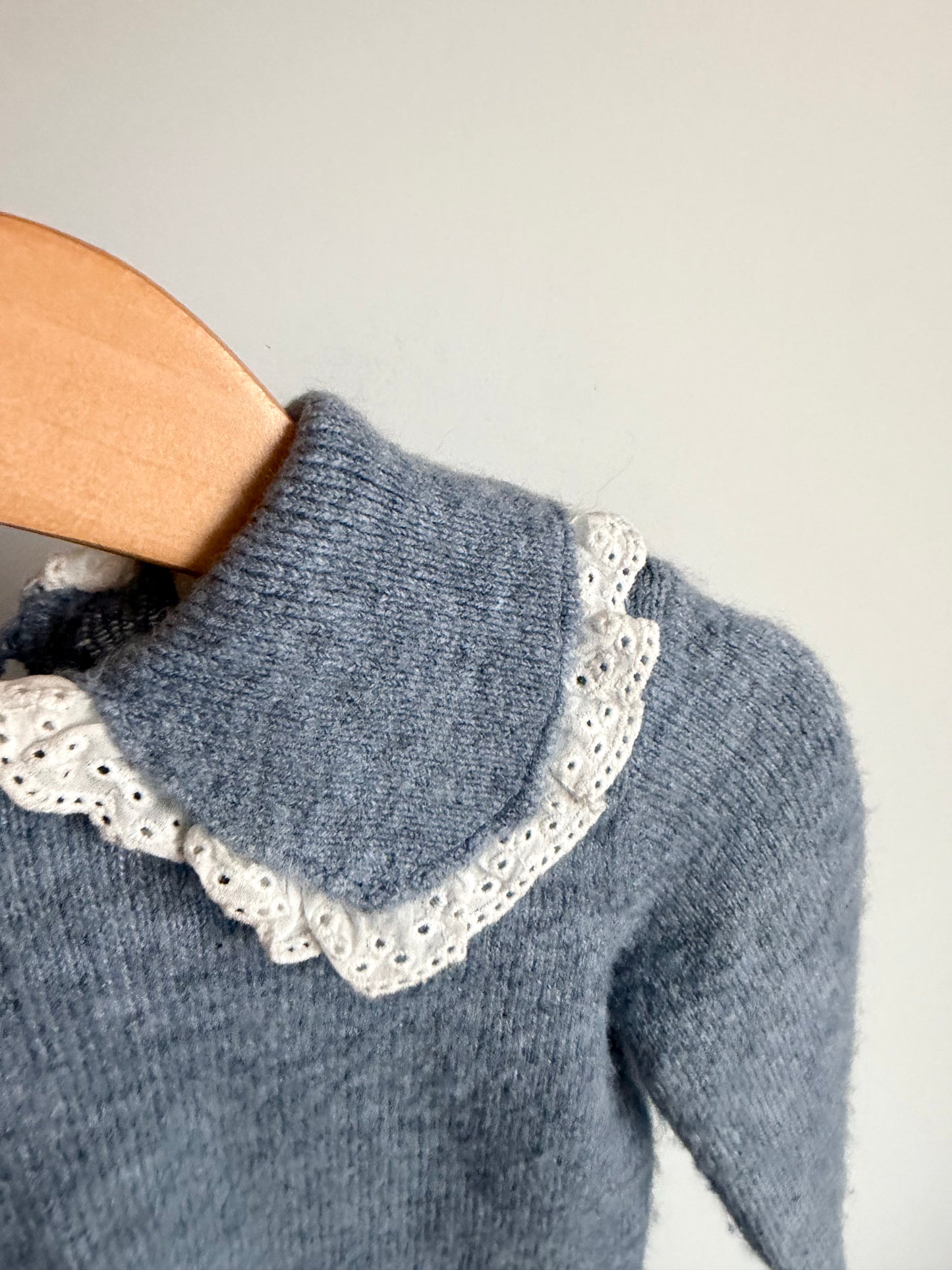 Grey Eyelet Collar Sweater / 12-18m