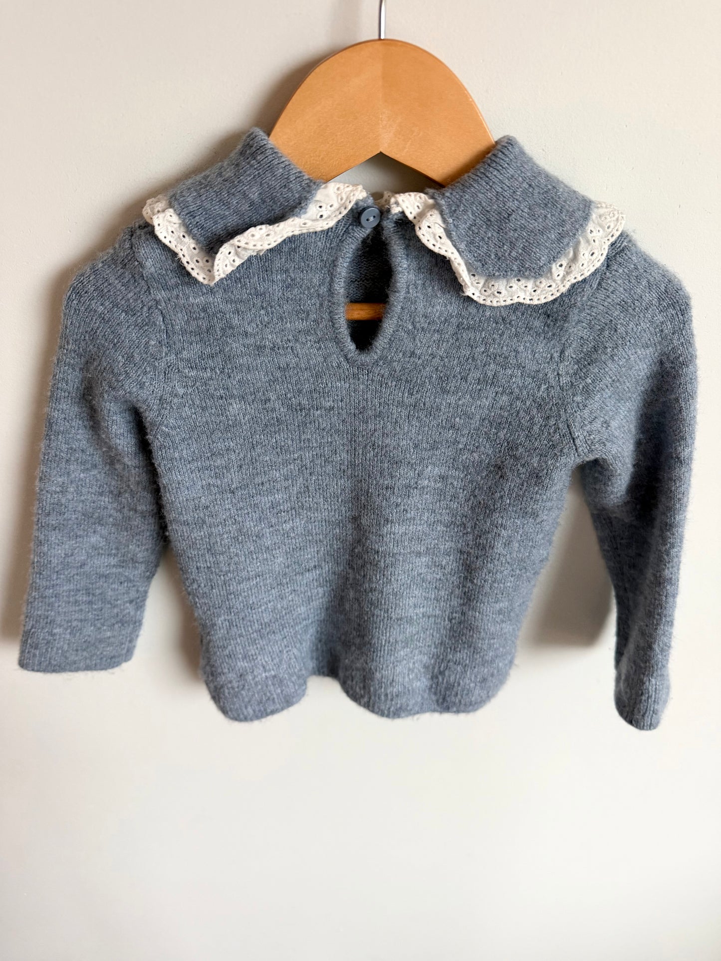 Grey Eyelet Collar Sweater / 12-18m