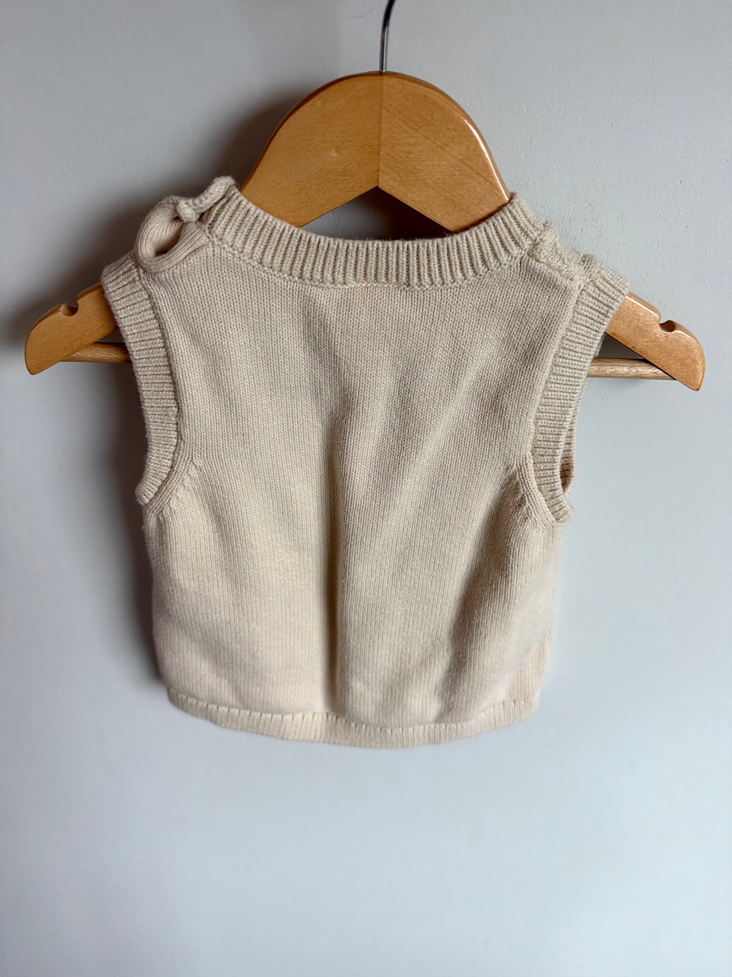 Cable Knit Heart Vest / 12-18m