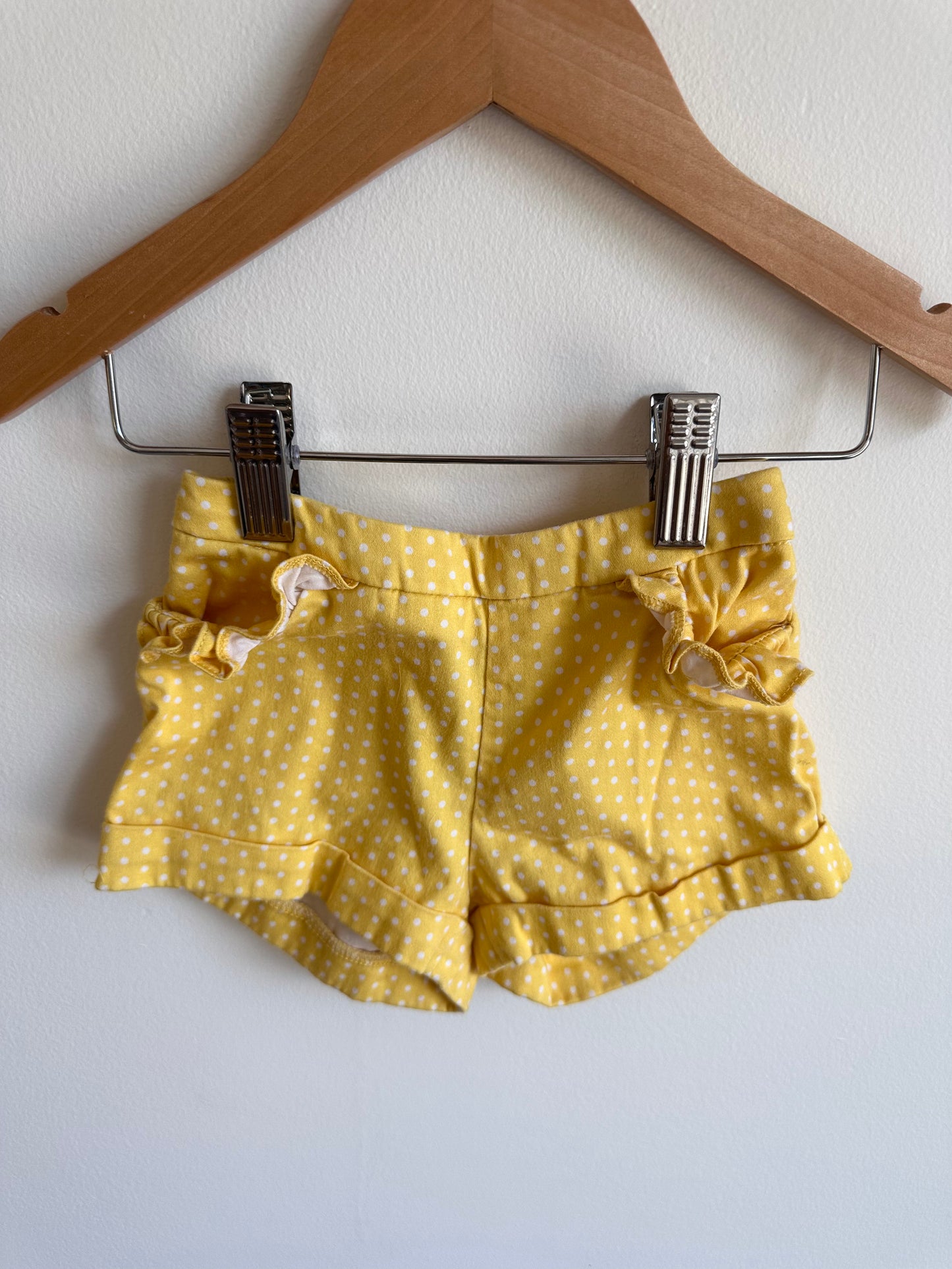 Mayoral Yellow Shorts / 18m