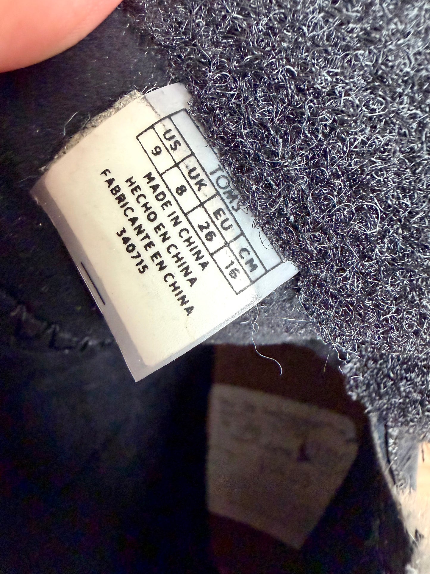 Toms Seude Boots with Grey Fur / Size 9 toddler