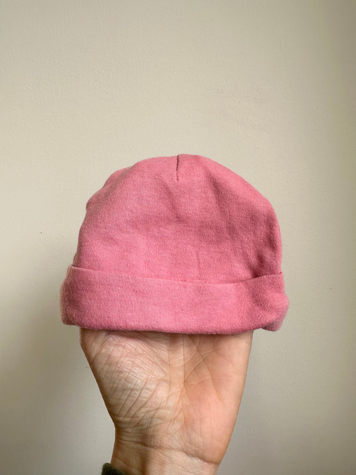 Pink Beanie / 0-3m