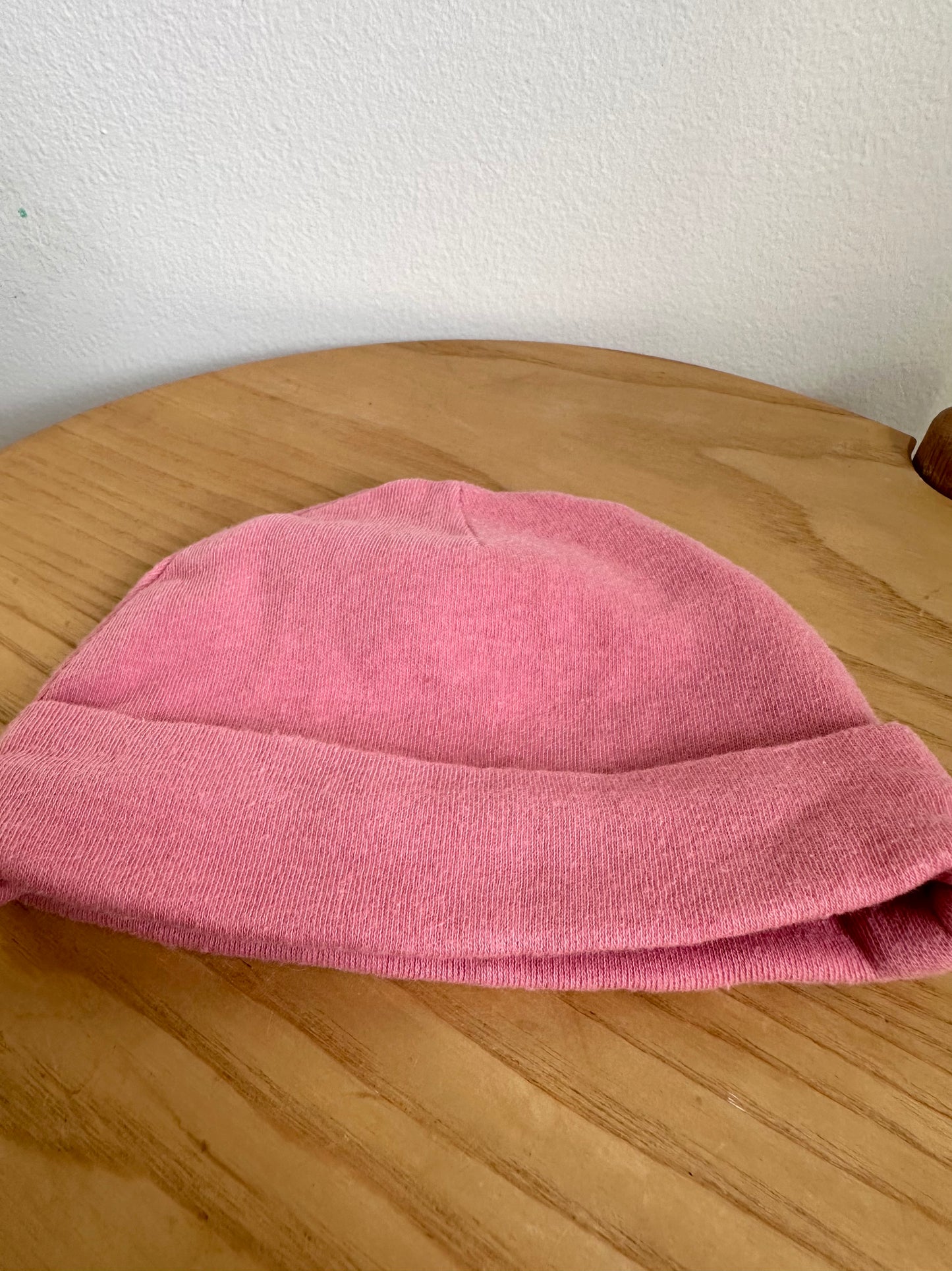 Pink Beanie / 0-3m