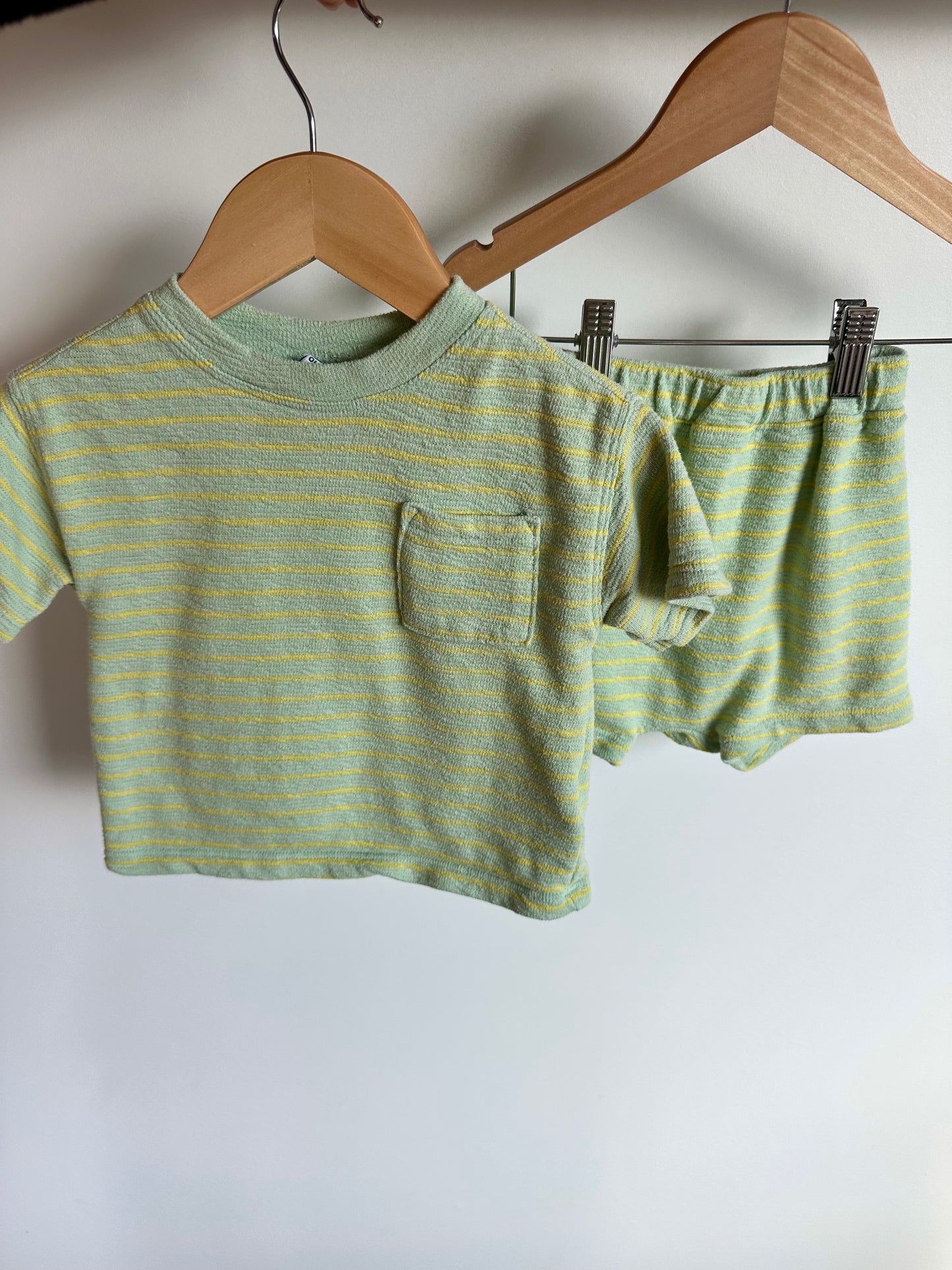 Green + Yellow Striped T-shirt and Shorts Set / 18-24m