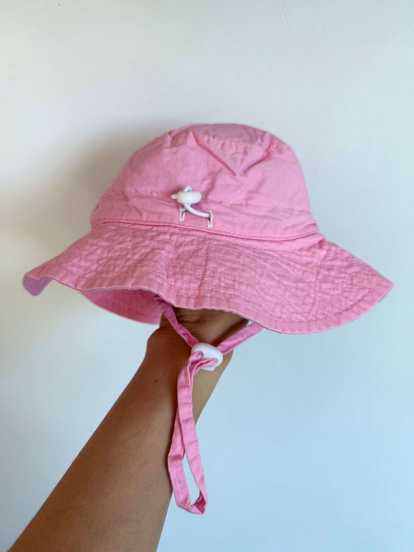 Pink Strap Sun Hat / 3-9m?