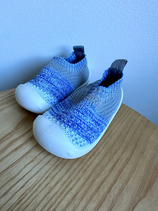 Blue Mesh Shoes / Size 3-6m