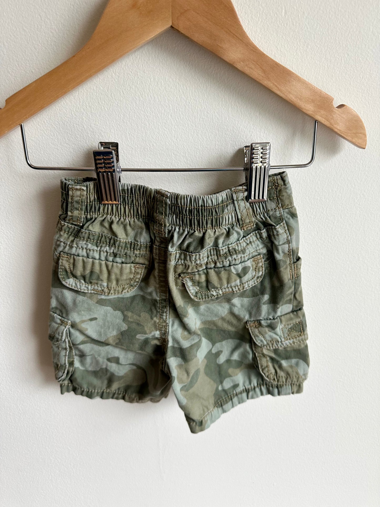 Camo Cargo Shorts / 6-12m