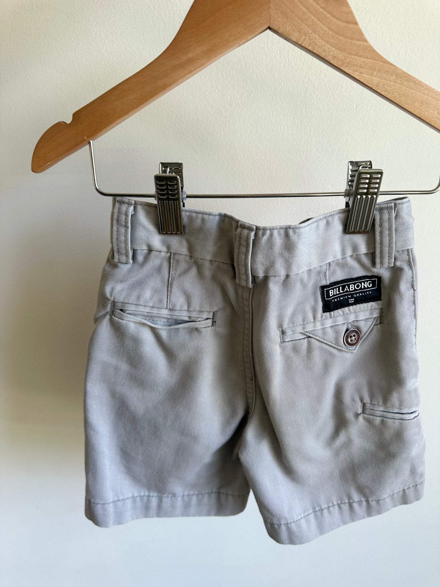 Billabong Grey Shorts / 2T