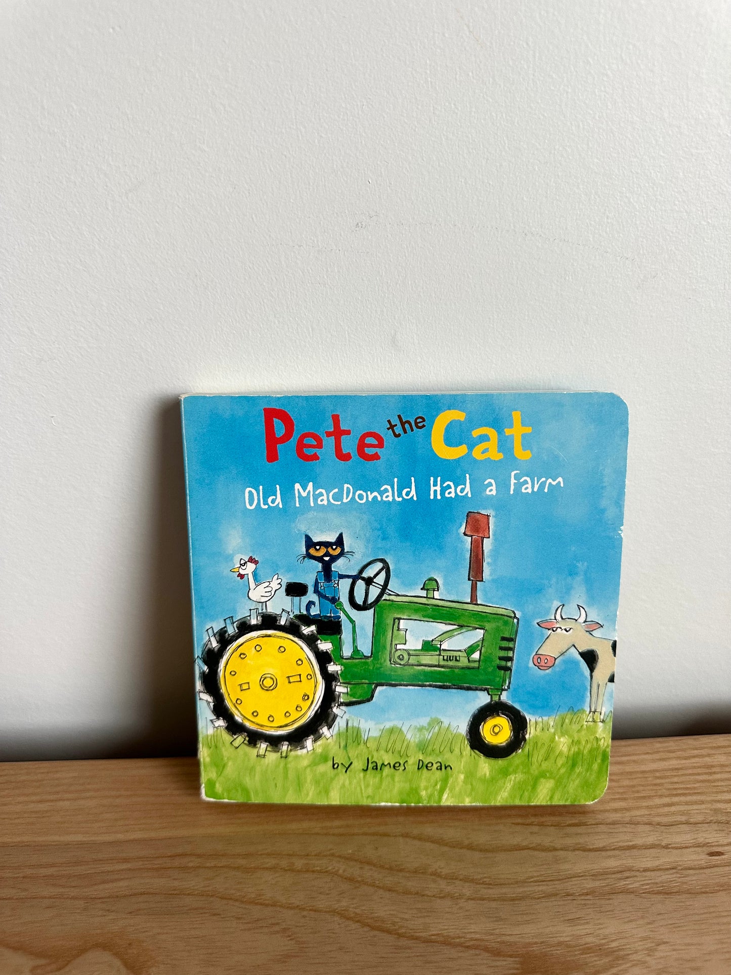 Pete the Cat Old MacDonald Had a Farm Board Book / 1-4 years