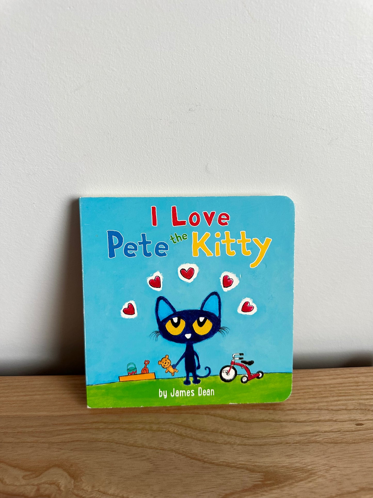 I Love Pete the Kitty Board Book / 2-4 years