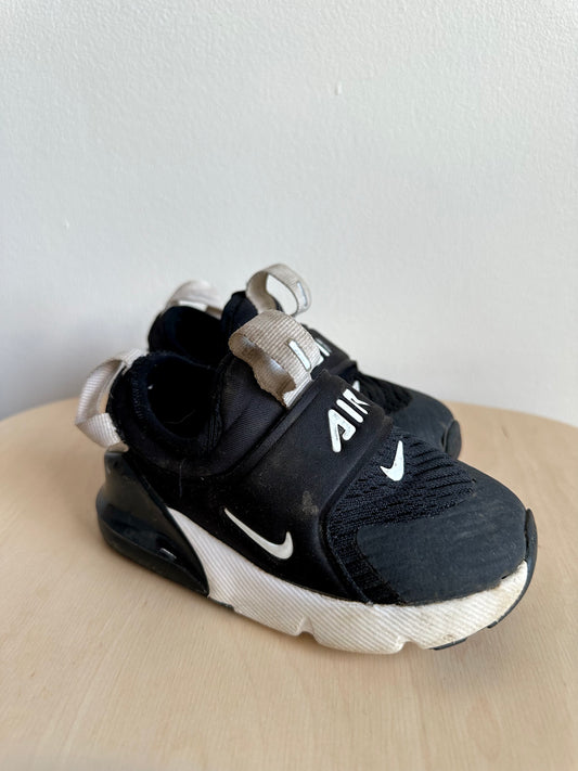 Nike Air Max 270 Slip on Shoes / Size 8 Toddler