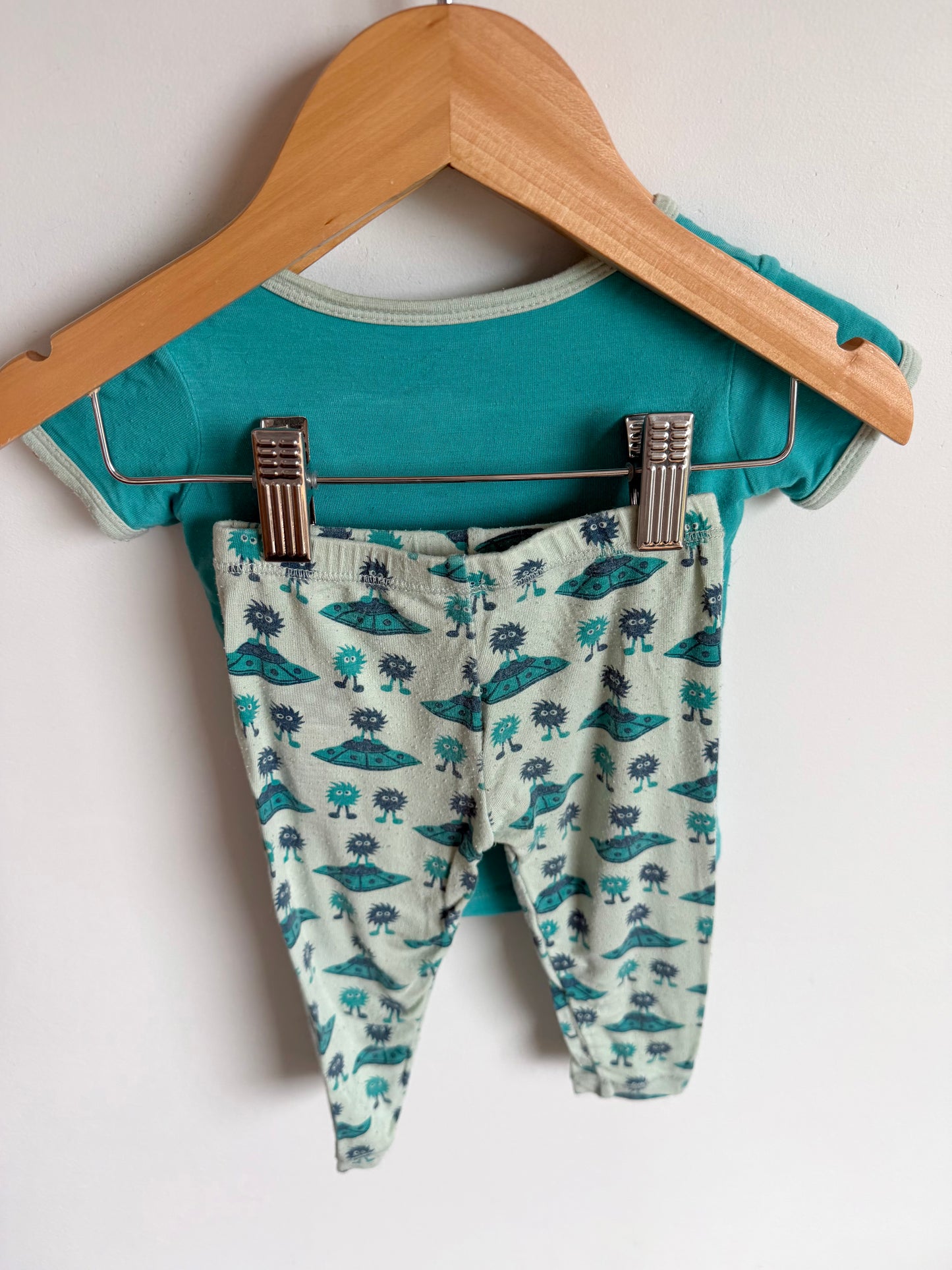 KicKee Pants Need A Lift PJ Set (PLAY) / 6-12m