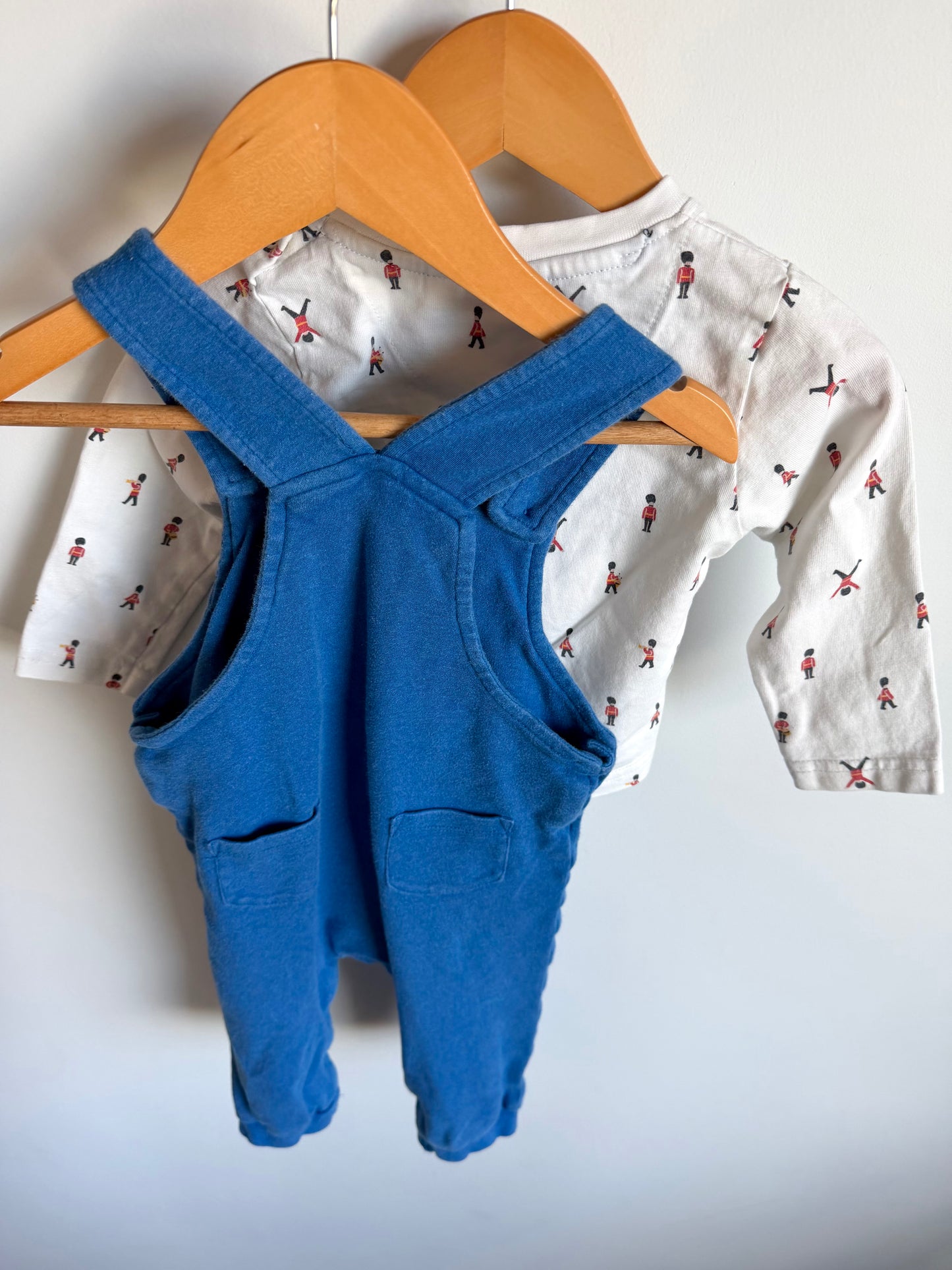 100% Cotton Queens Guard Overalls and Long Sleeve Set / 6-12m