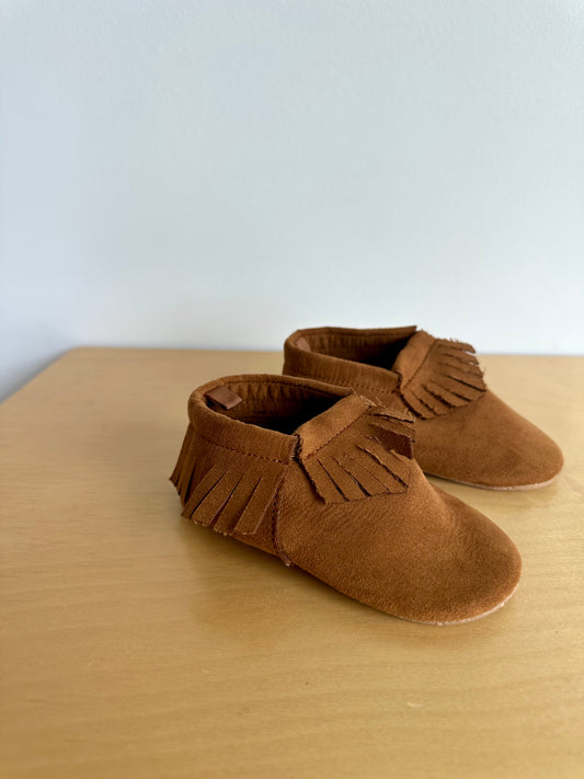 Brown Tassle Soft Sole Slippers / 18-24m