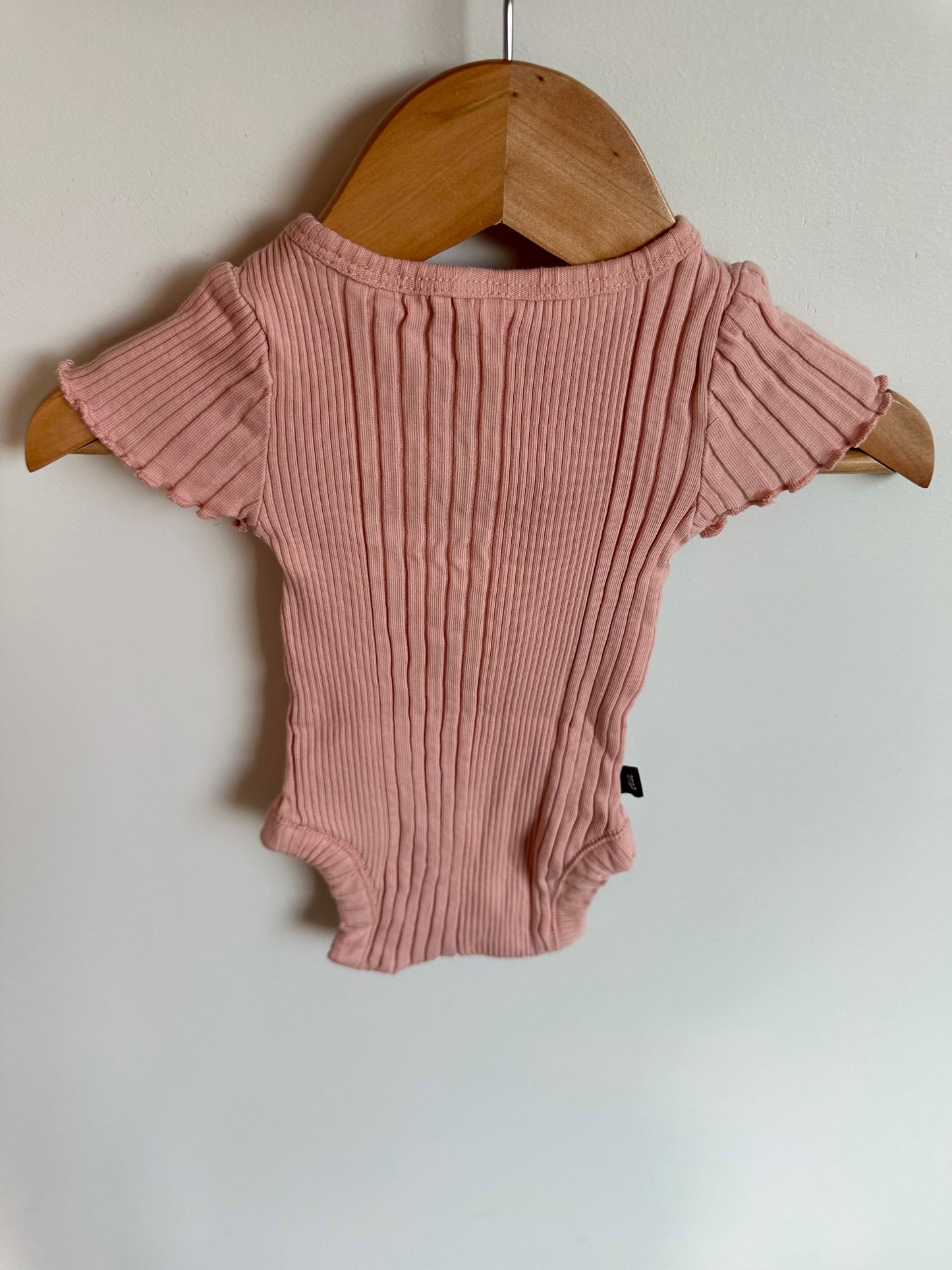 Tea Collection Pink Rib Bodysuit / 3-6m