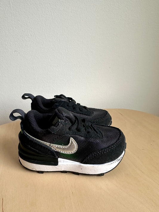 Nike Black Running Shoes / Size 3 Infant