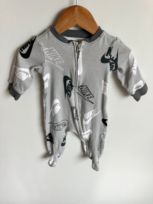 Nike Grey Zip Sleeper / 6m