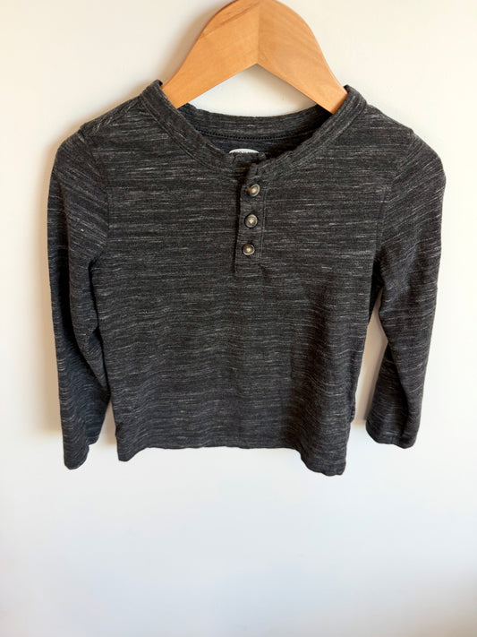 Charcoal Long Sleeve / 4 years