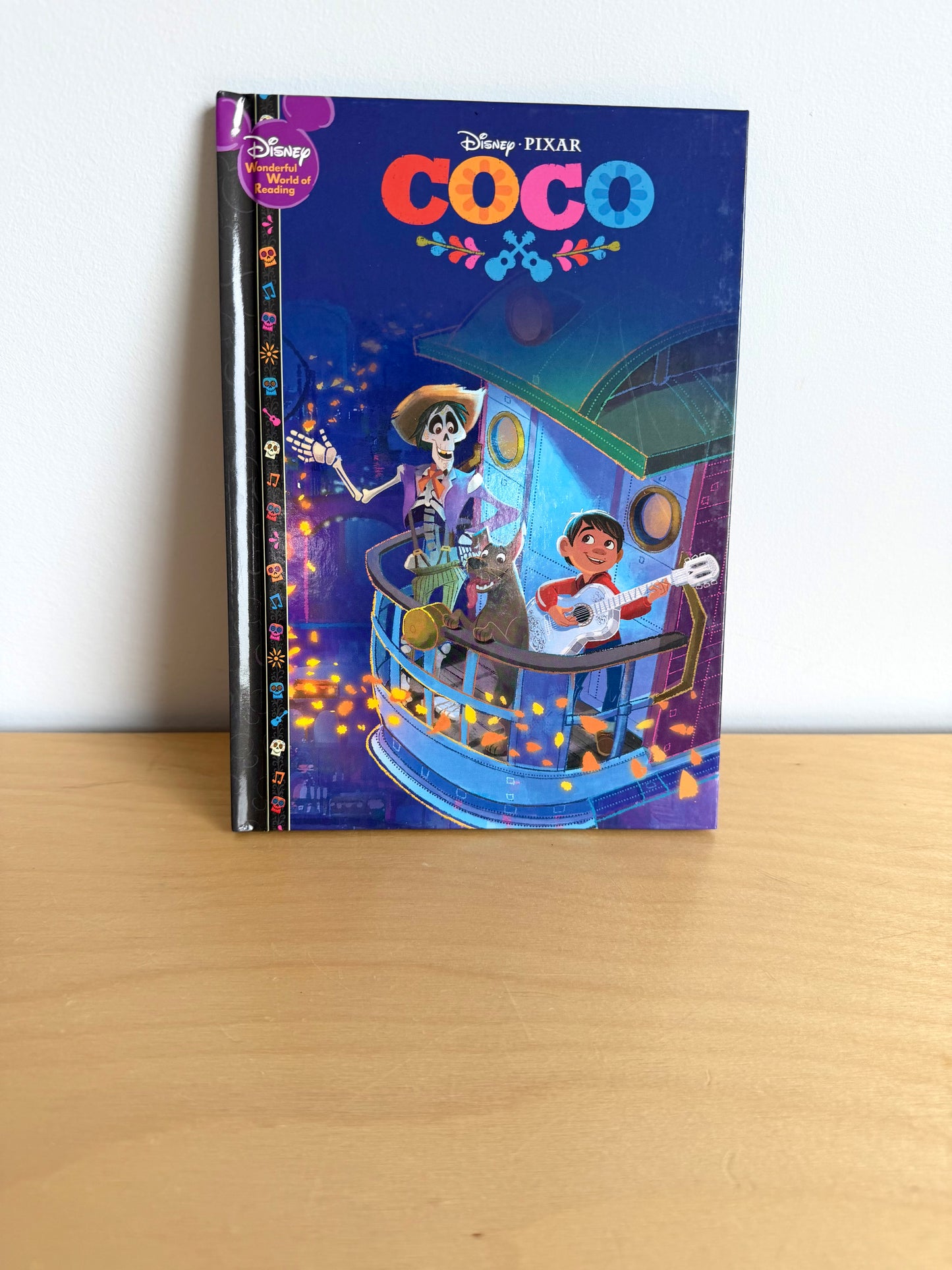 Disney Coco Hardcover Book / 3-6 years