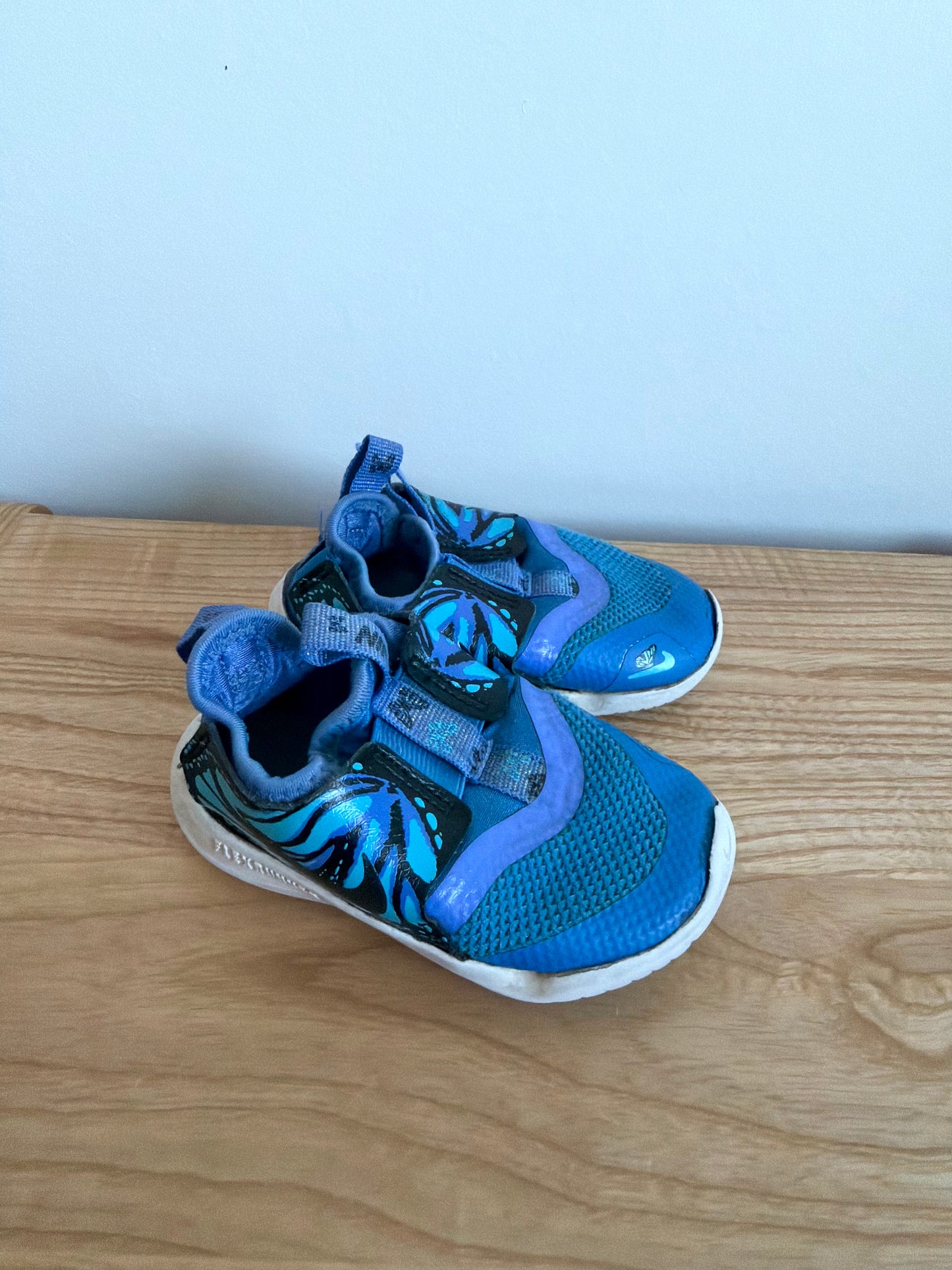 Nike Flex Runner Shoes / Size 4 Toddler