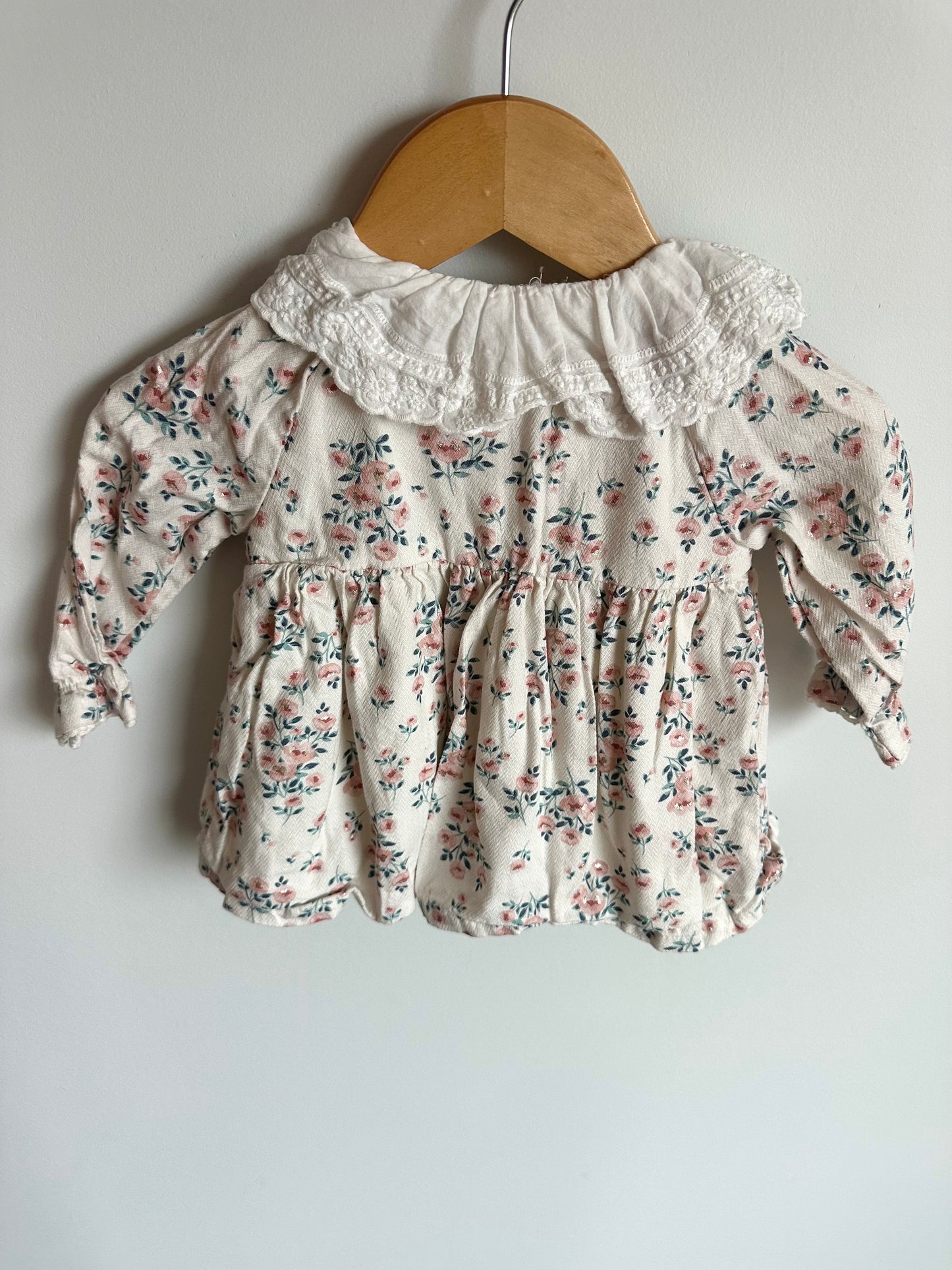 Cream Floral Top with Lace Collar / 3-6m