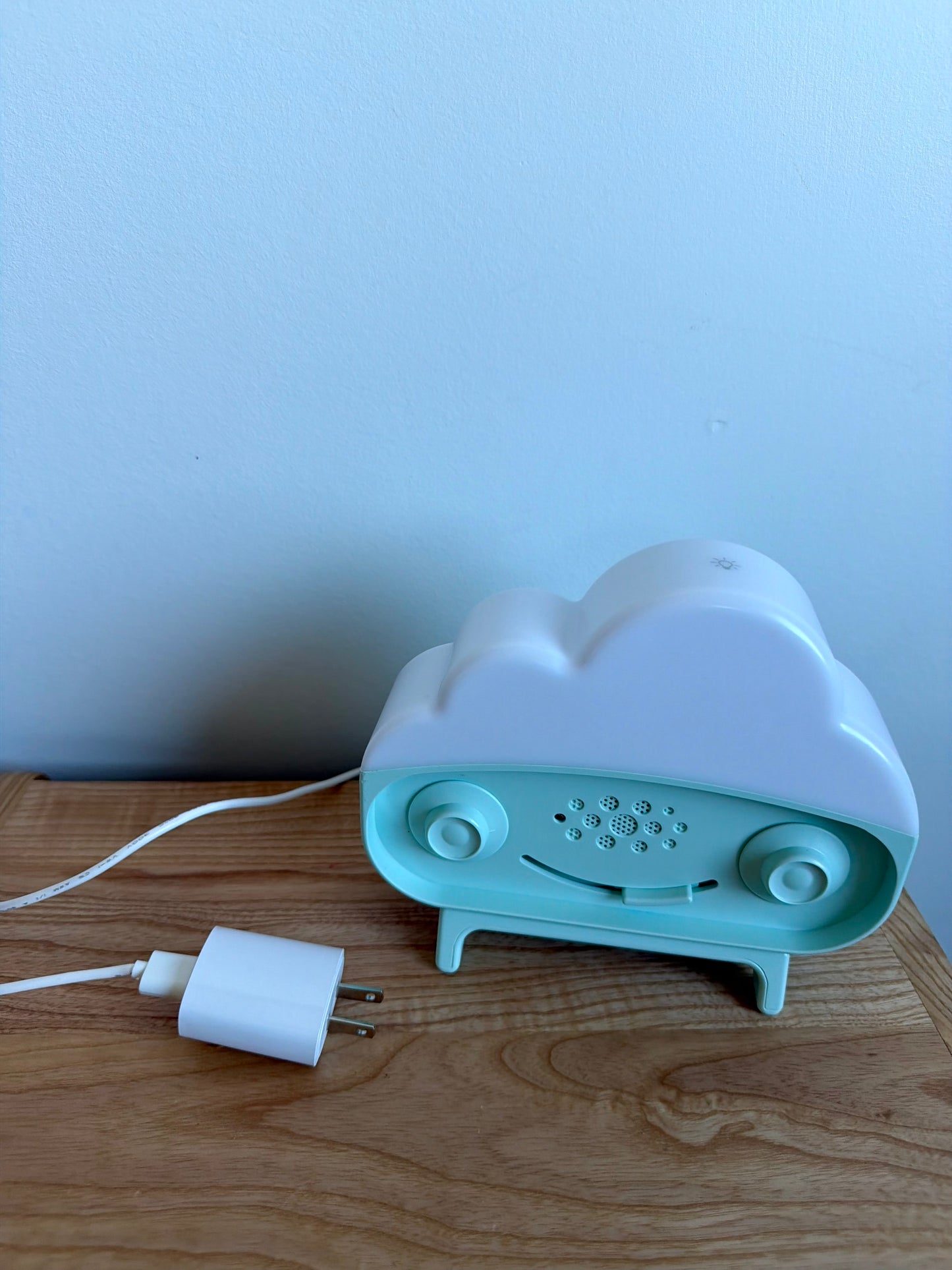 Happiest Baby SNOObie Smart White Noise Machine (No Shipping)