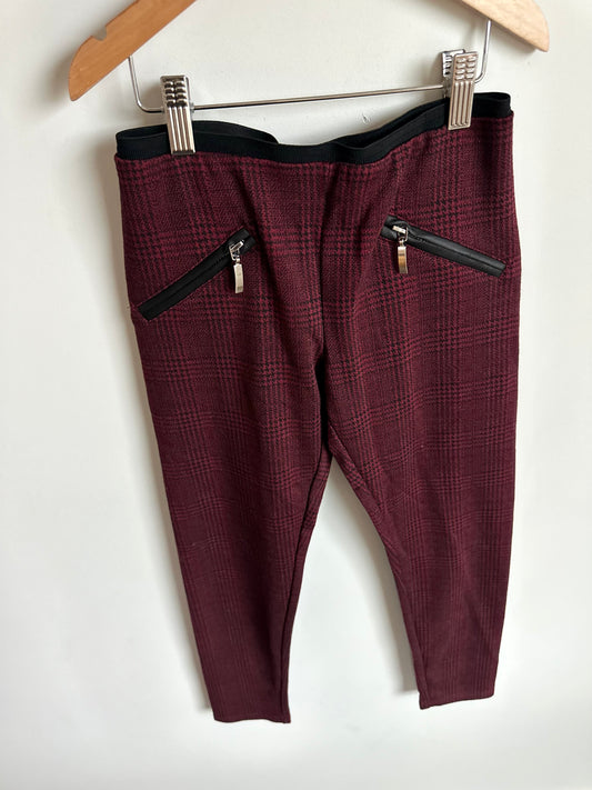 Red + Black Argyle Pants / 8-10 years?