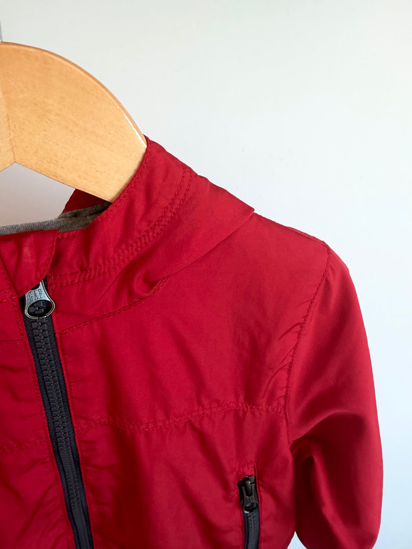 Gap Red Windbreaker (PLAY)/ 4T
