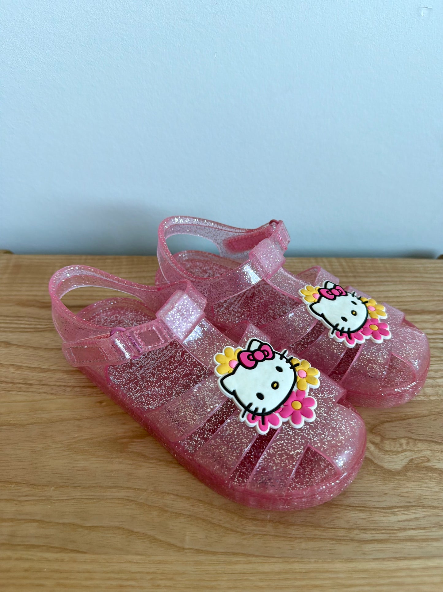 Hello Kitty Jelly Pink Sandals / Size 10 Toddler
