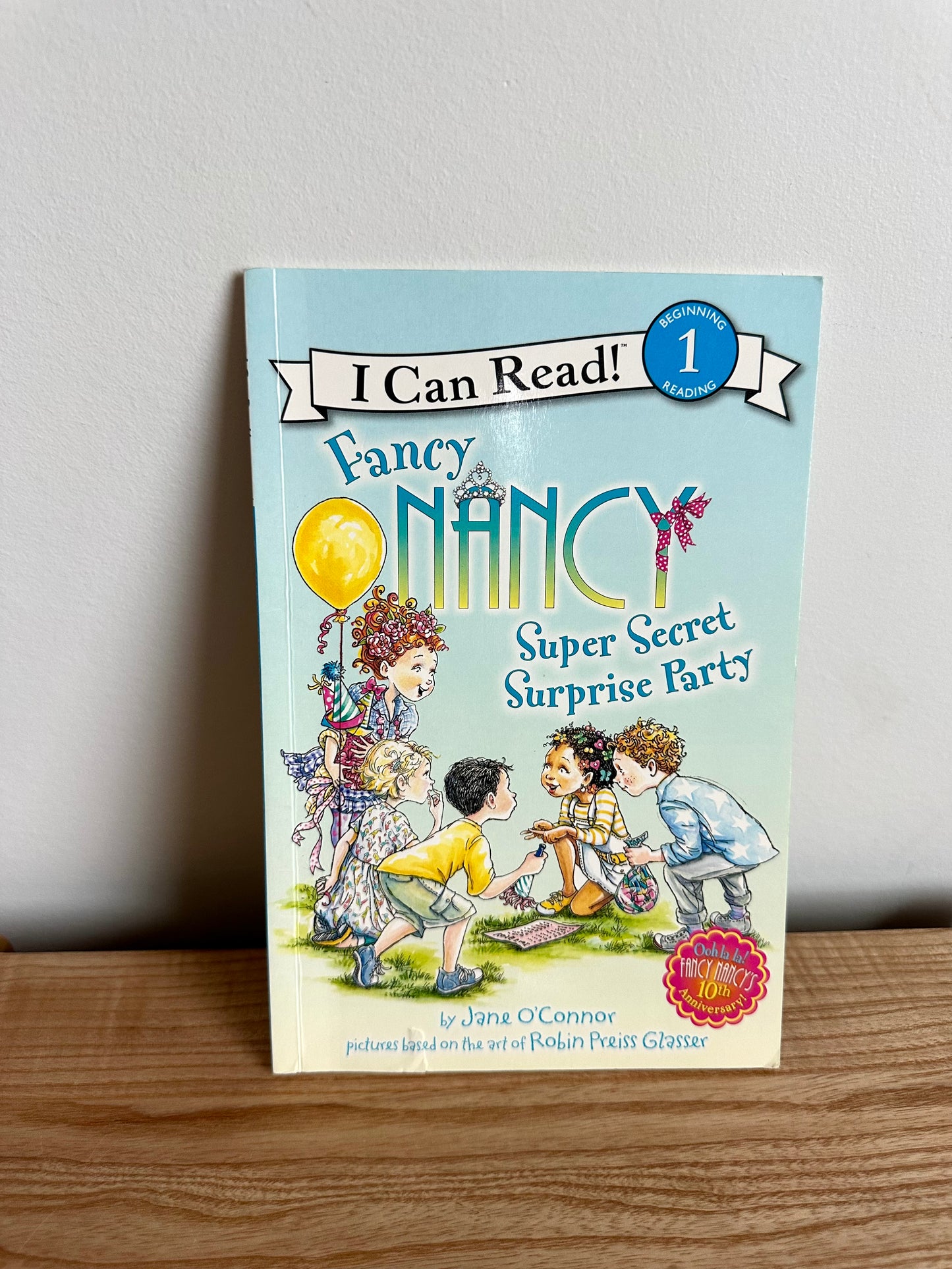 Fancy Nancy Super Secret Surprise Party Book / 3-7 years