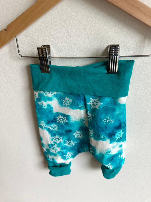 Made in Canada Snowflake Pants / 0-3m