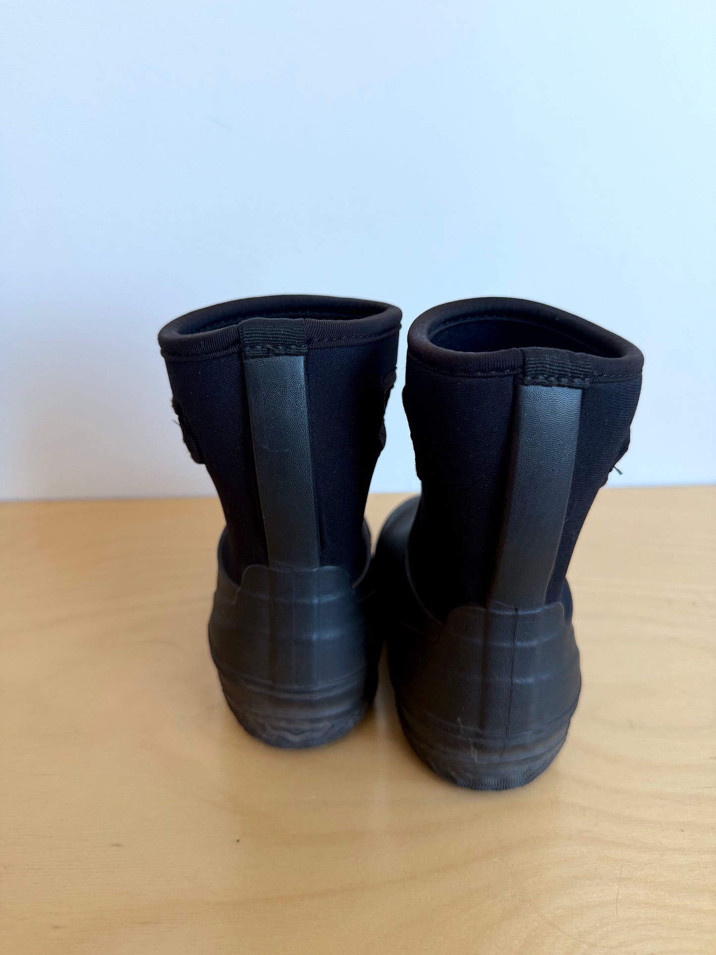 Black Neoprene Rain Boots / Size 9 Toddler