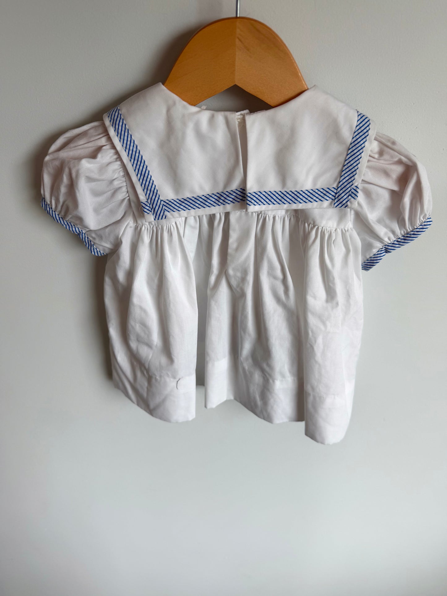 Vintage White Star + Sailboat Dress / 0-3m?