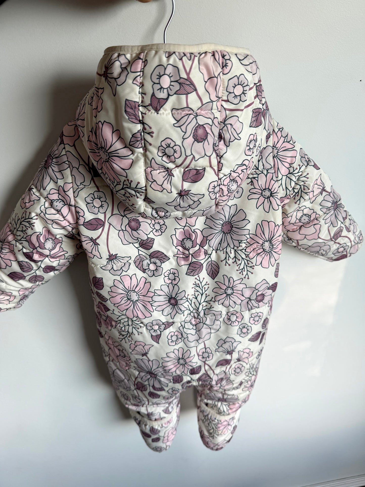 Floral Fold Over Hands + Feet Bunting Suit / 9-12m