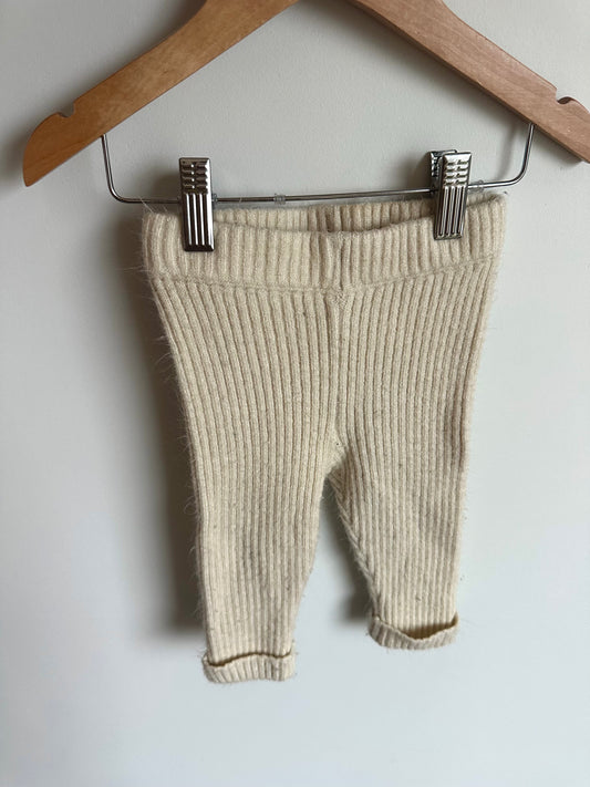Cream Fuzzy Knit Leggings / 9-12m