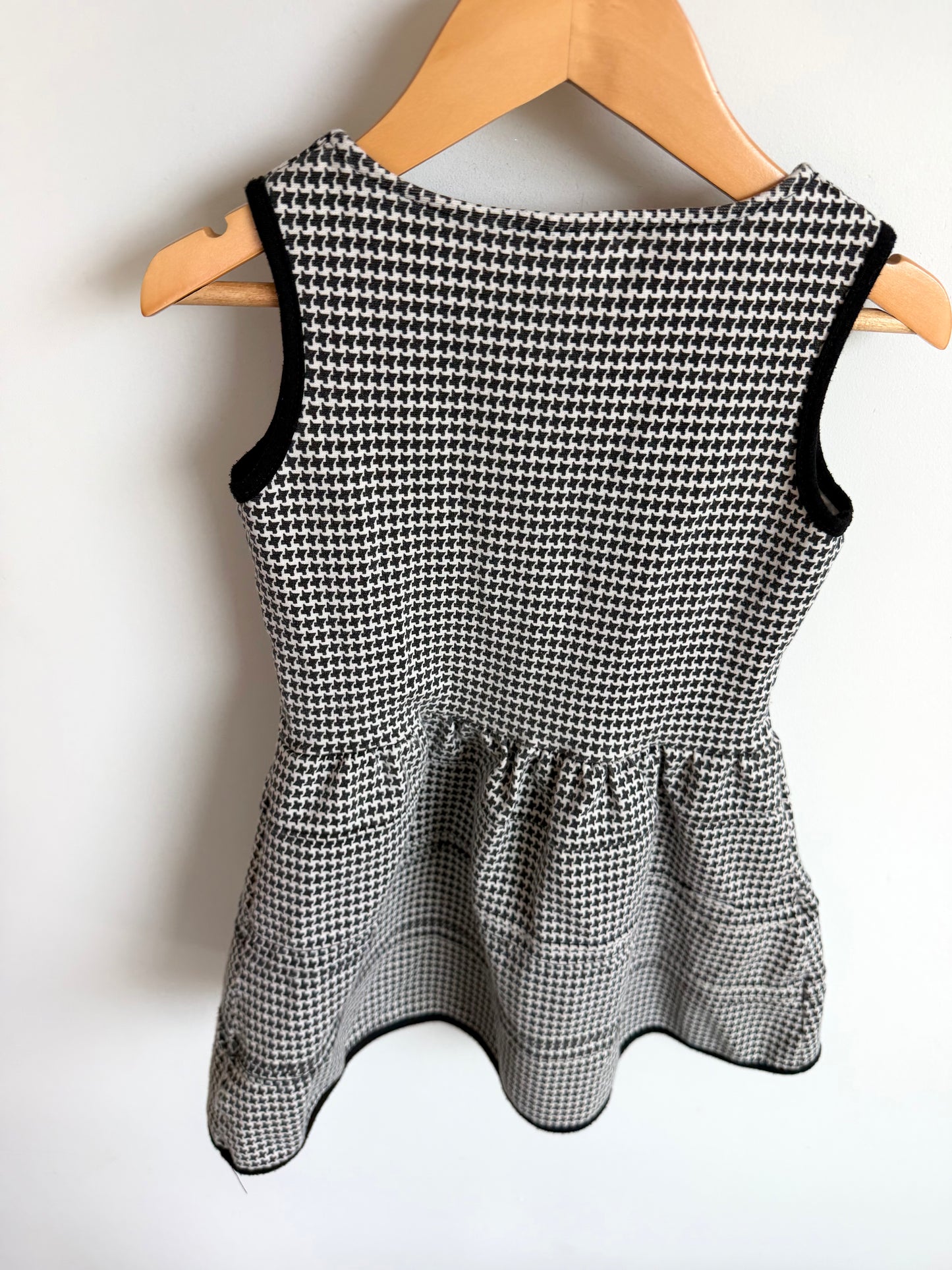 Houndstooth Tank Dress / 5 years?