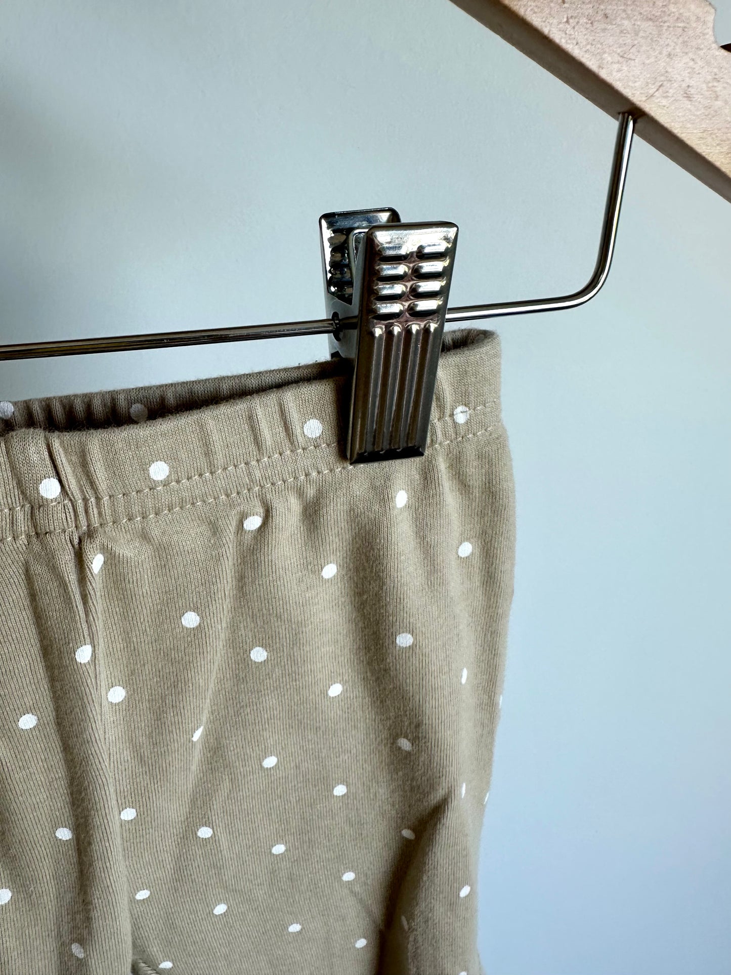 Tan Polka Dot Biker Shorts / 2T