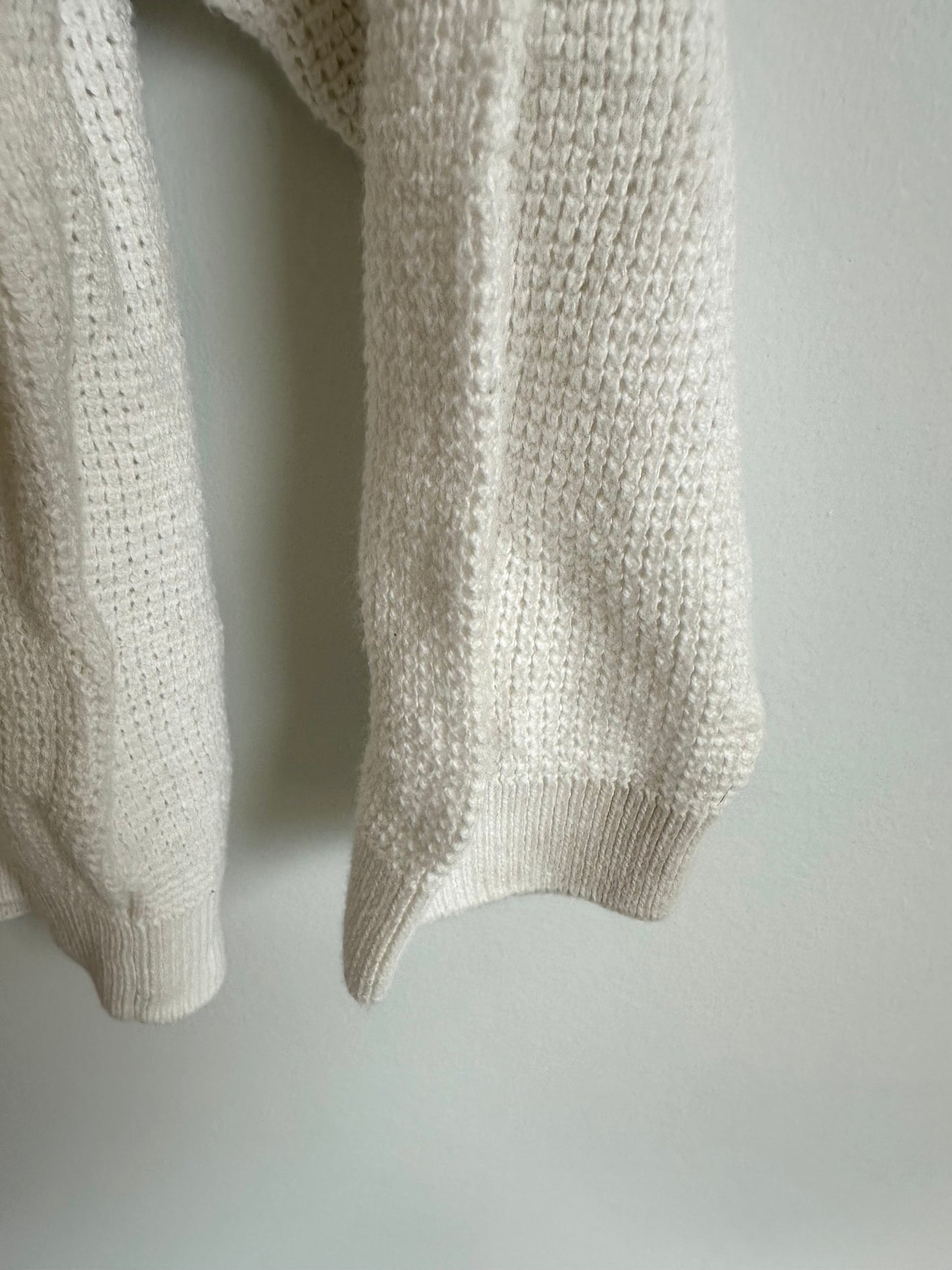 Cream Crew Neck Sweater (PLAY) / 2T