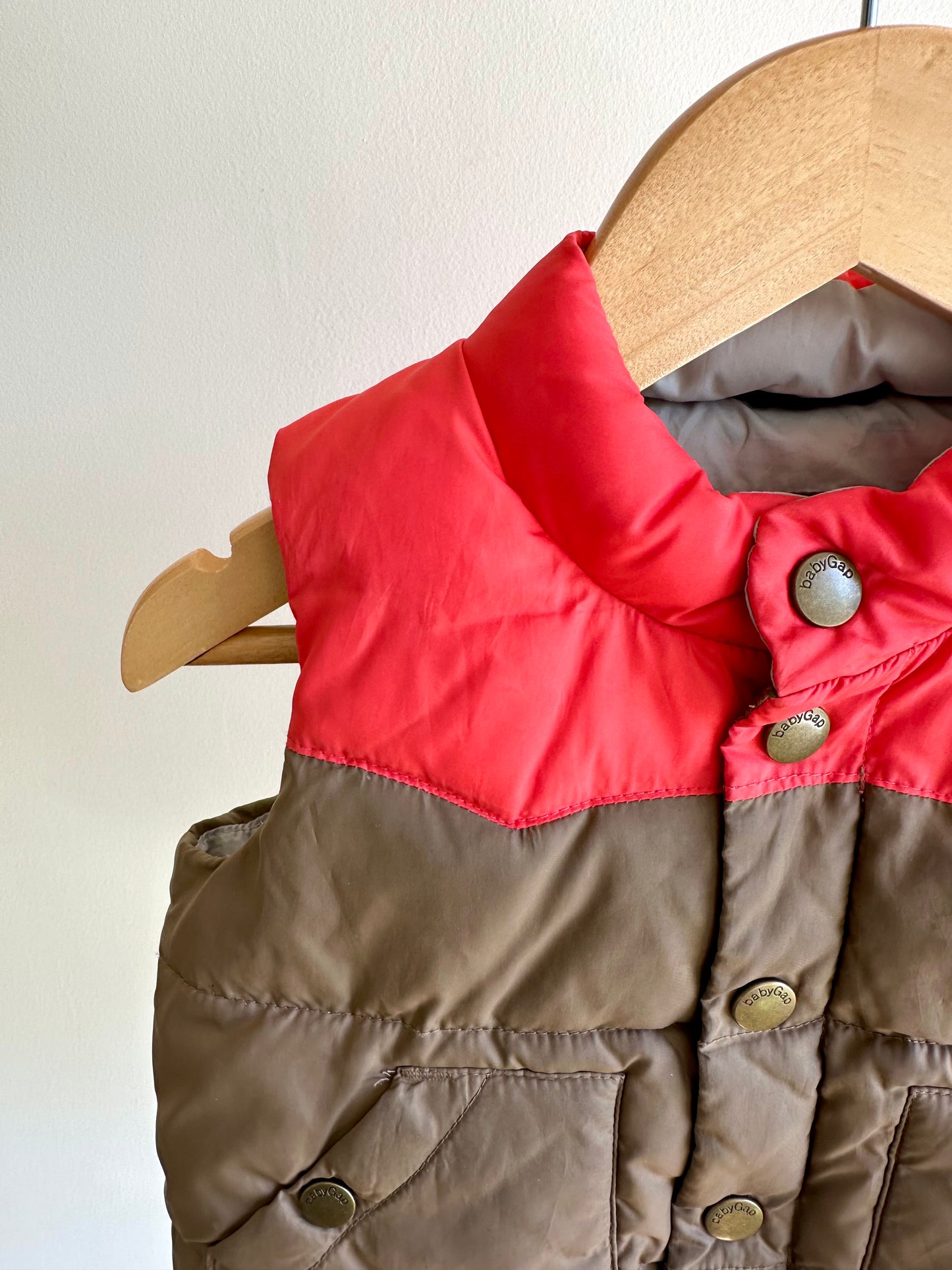 Gap Two Tone Puffer Vest / 6-12m