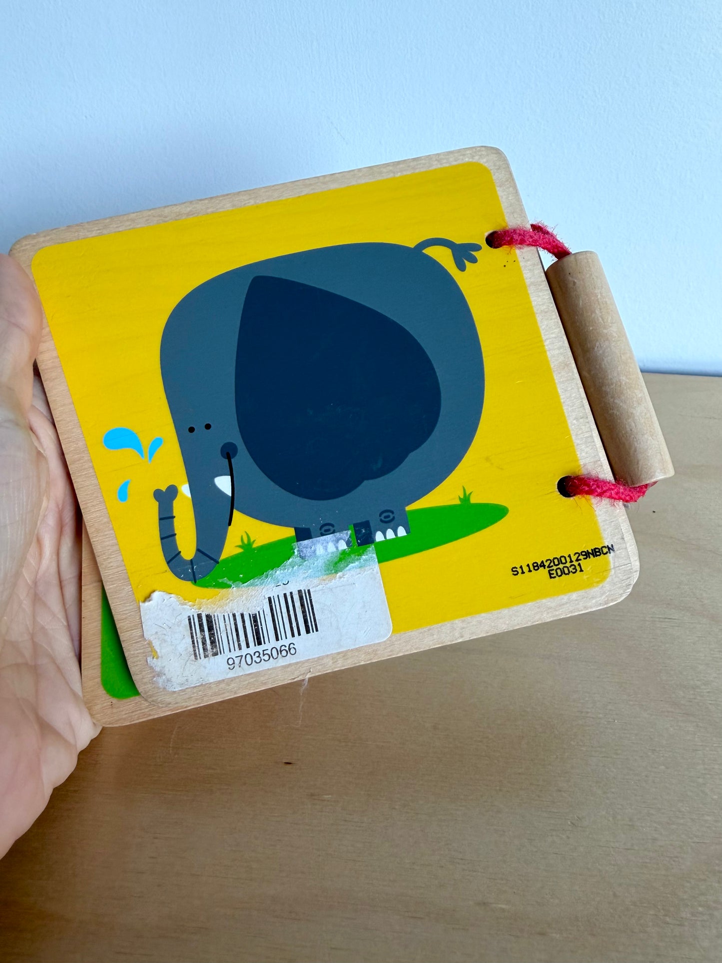 Hape Wooden Animal Book / 0-1 years