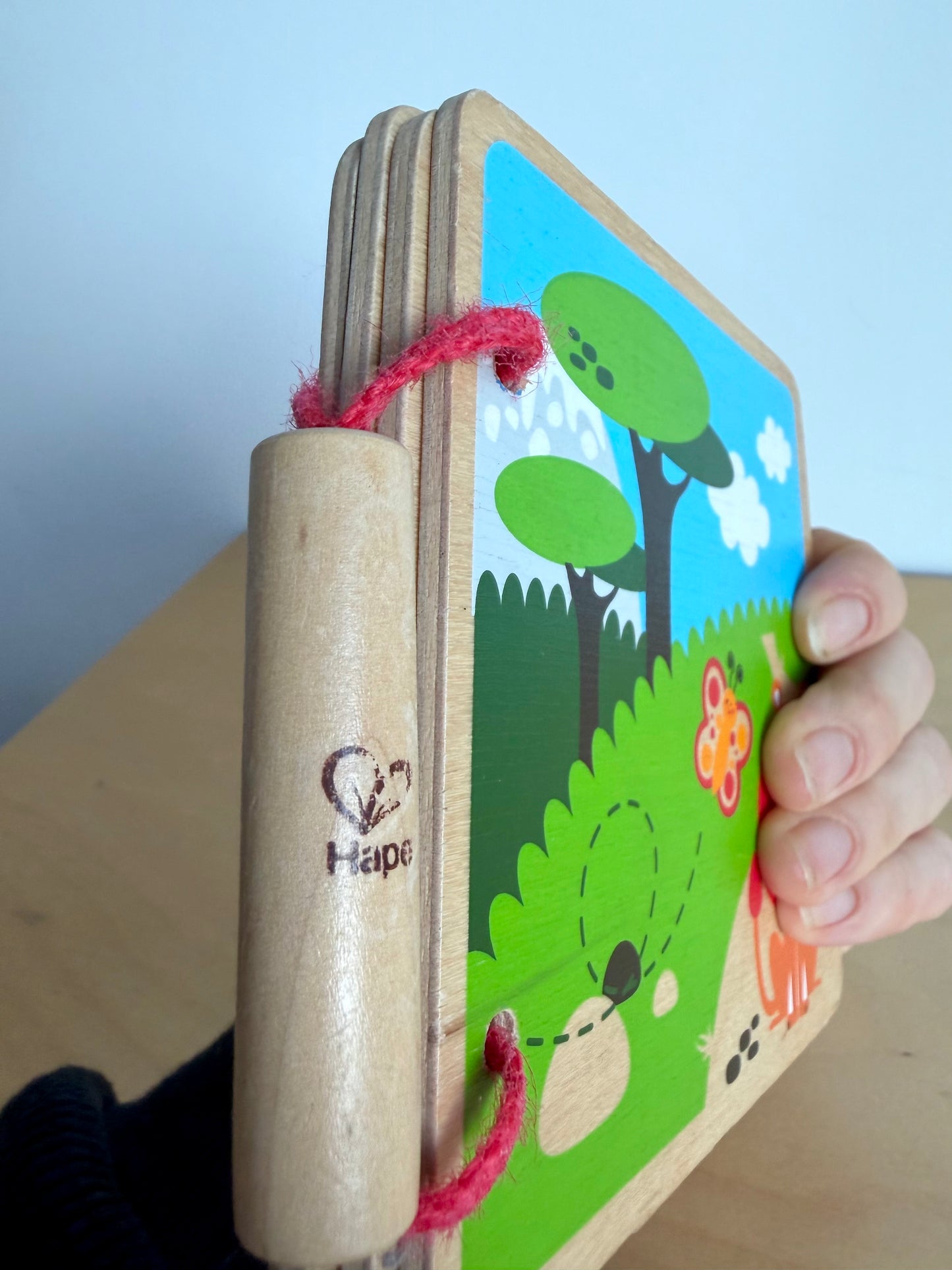 Hape Wooden Animal Book / 0-1 years