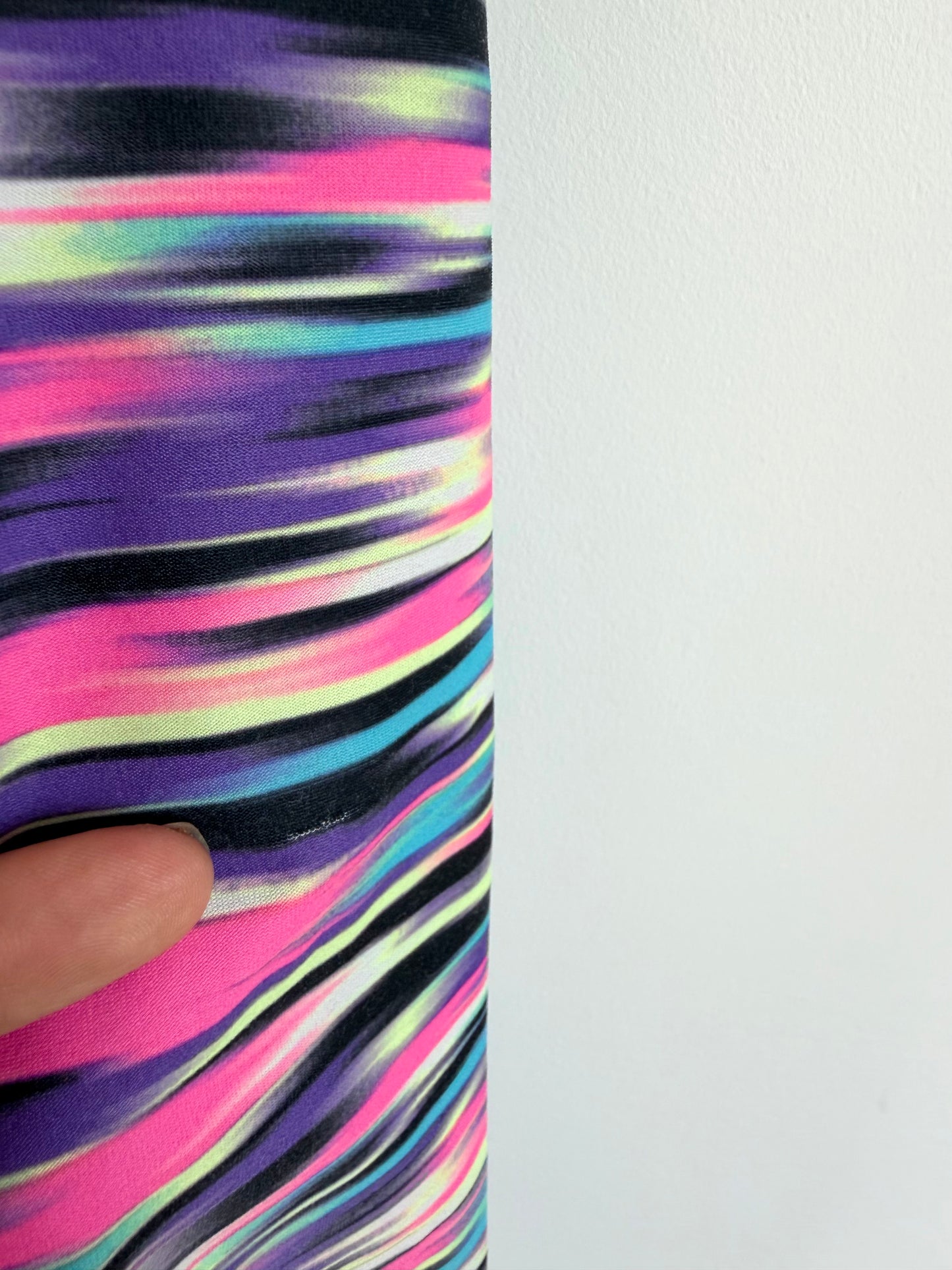 Striped Color Capri Exercise Pants (PLAY) / 7 years
