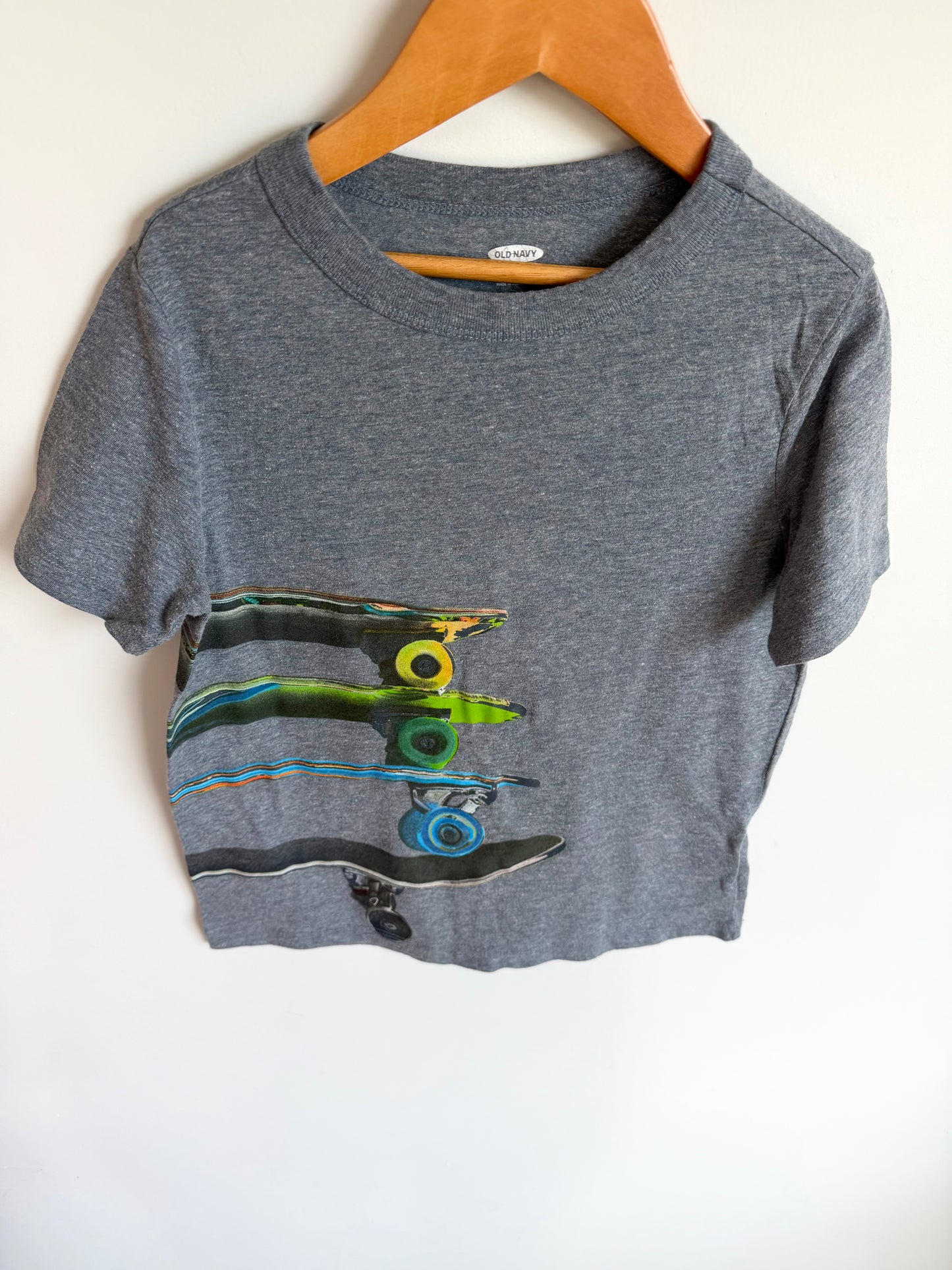 Skateboard Grey T-Shirt / 8 years