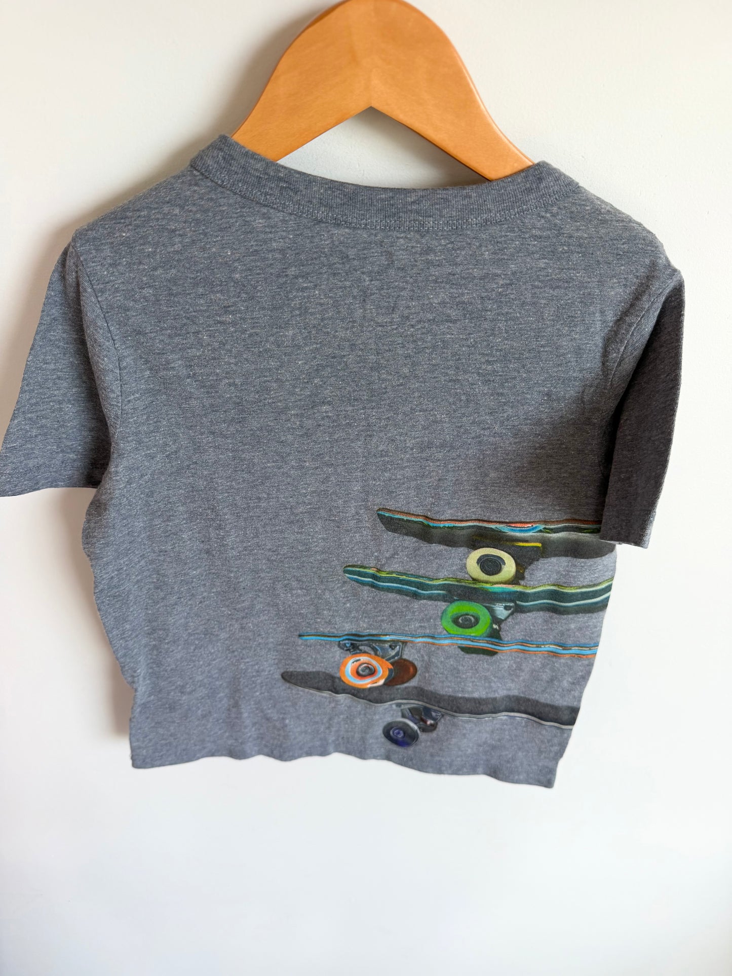 Skateboard Grey T-Shirt / 8 years